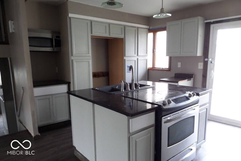 Marion, IN 46952,807 N Knight CIR