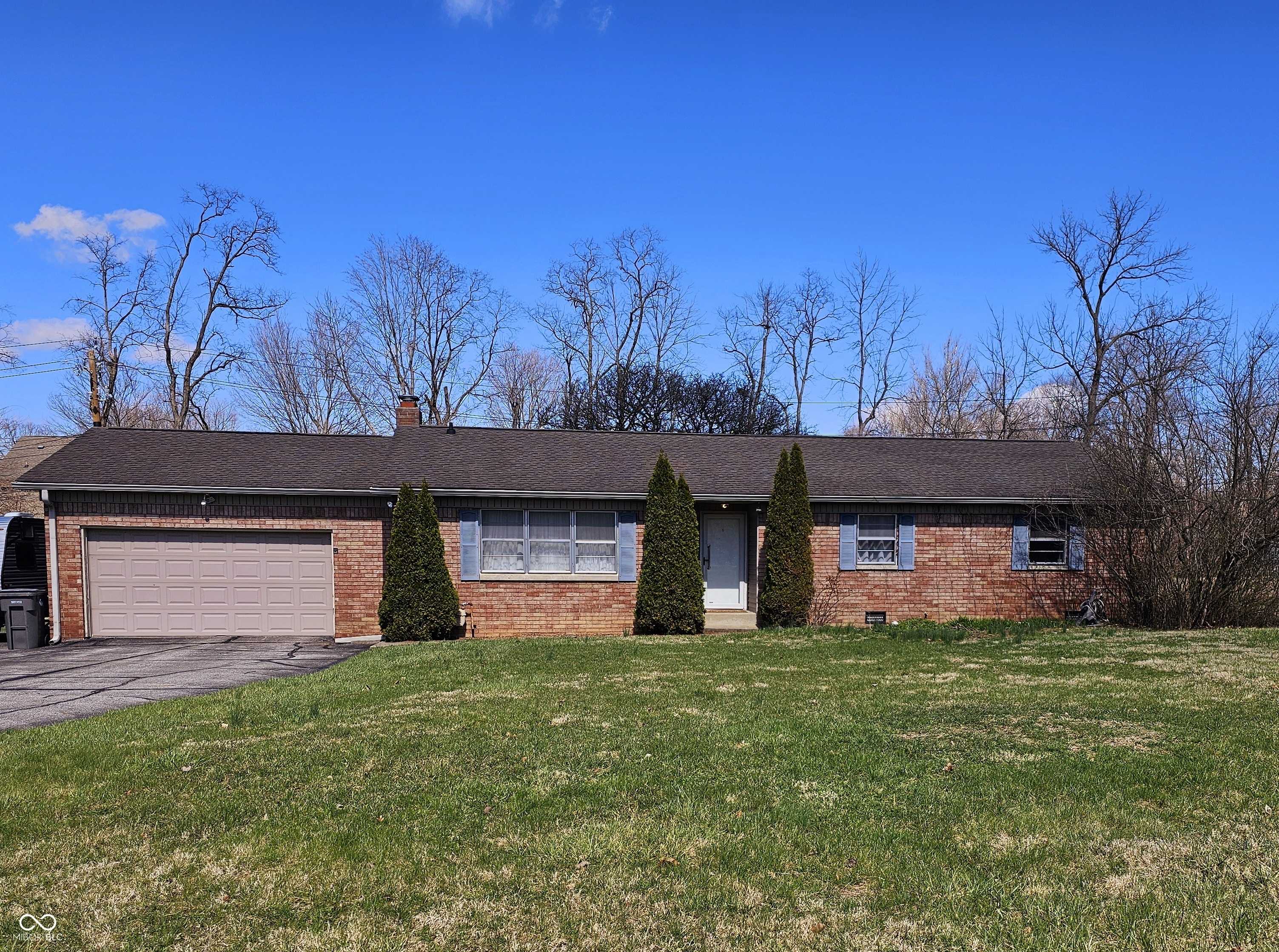 Indianapolis, IN 46237,3922 Dundee DR