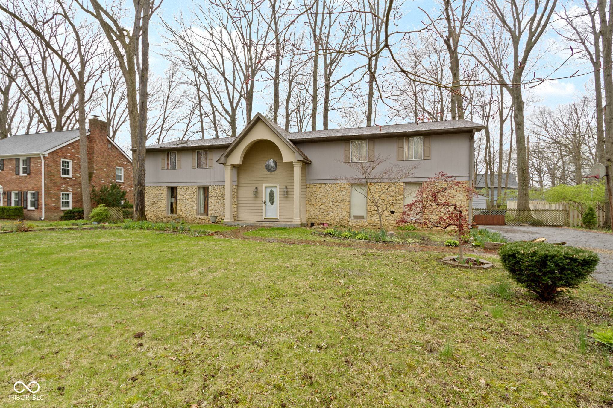 Indianapolis, IN 46228,4140 Melbourne RD