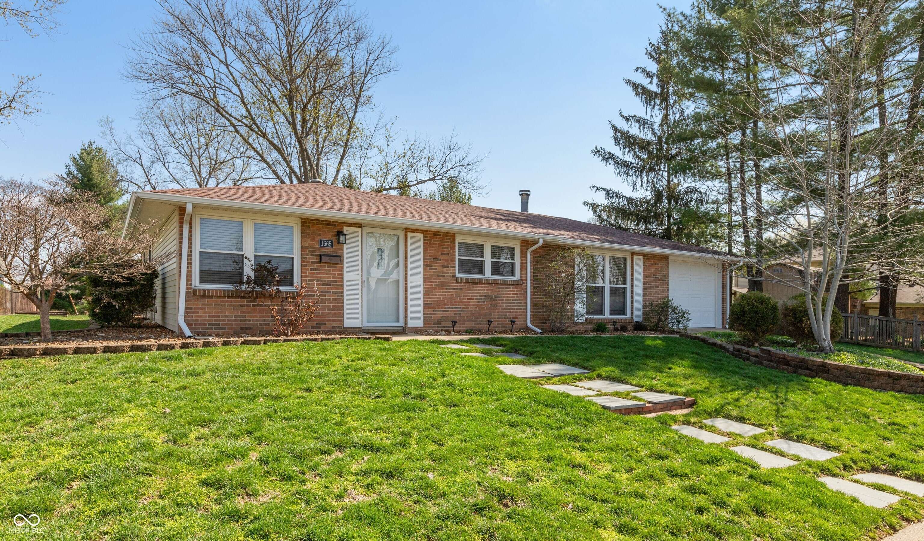 Columbus, IN 47203,1665 South DR