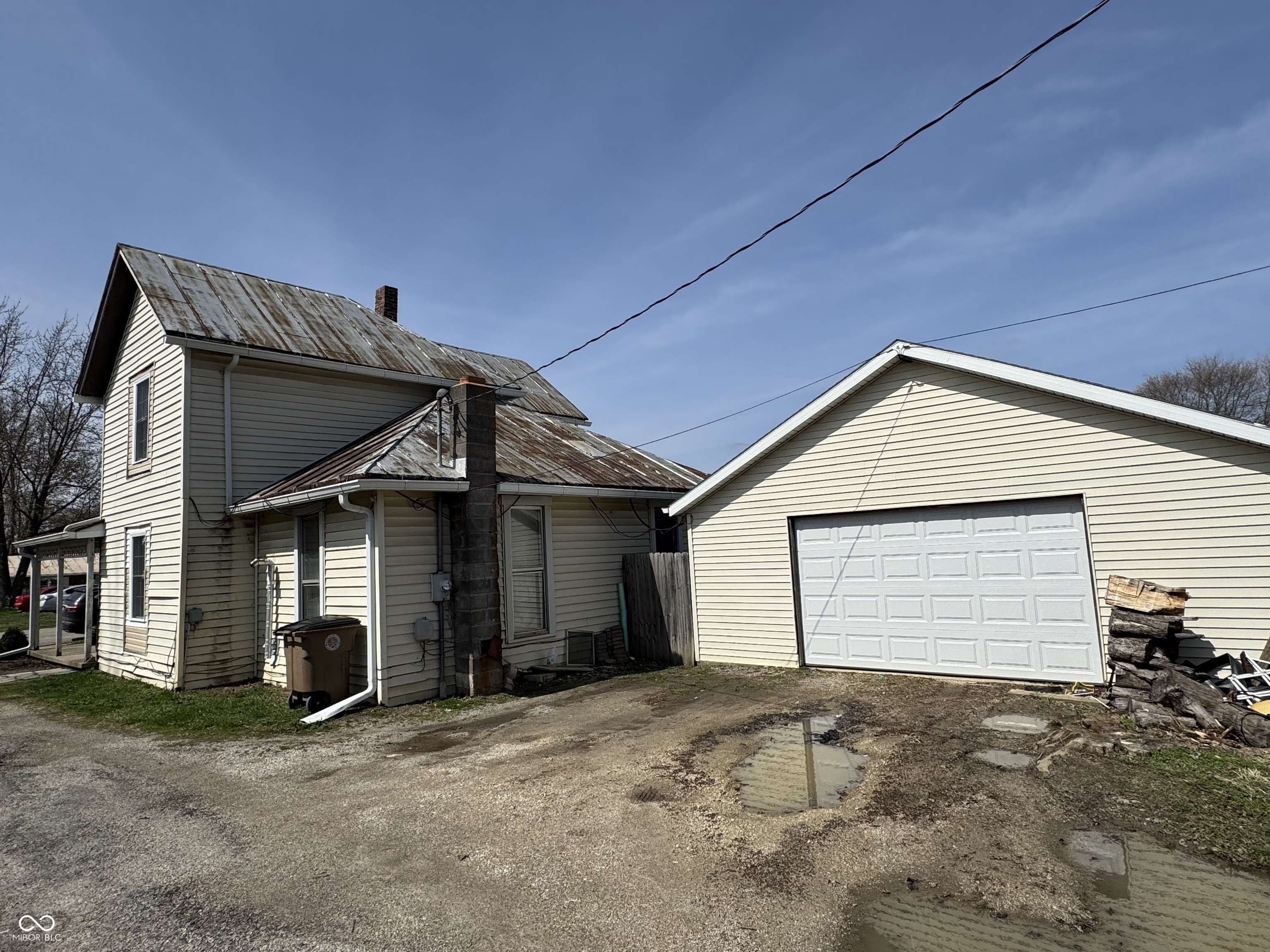 Winchester, IN 47394,516 N Meridian ST