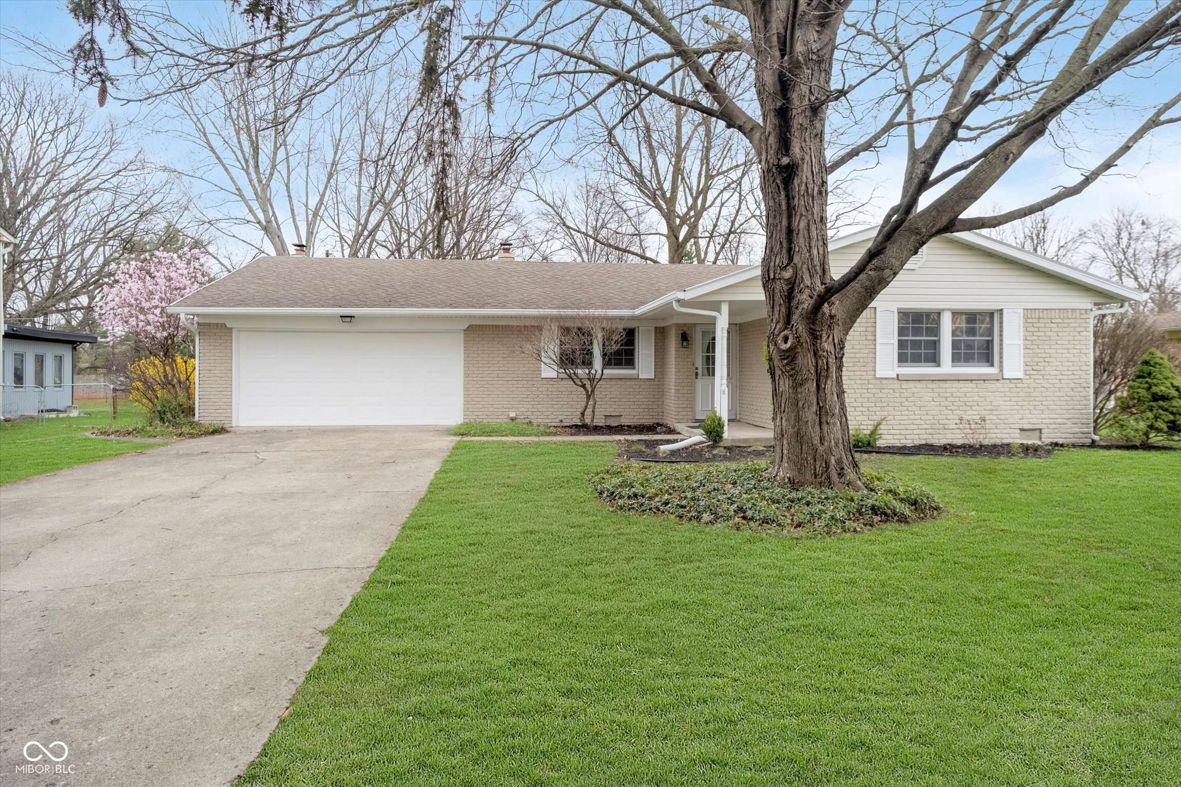 Indianapolis, IN 46219,1313 Roseway DR