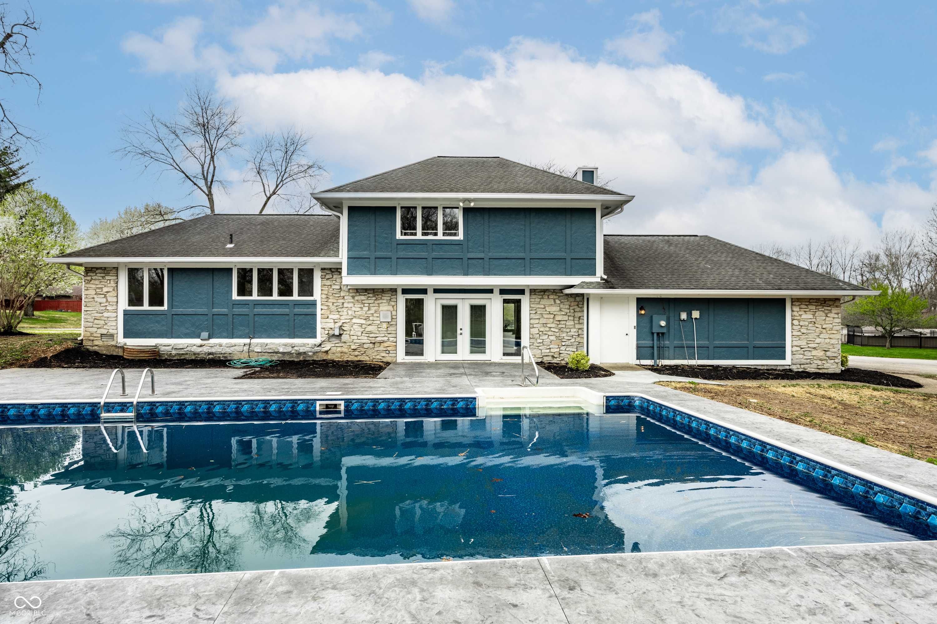Greenwood, IN 46142,1107 Leisure LN