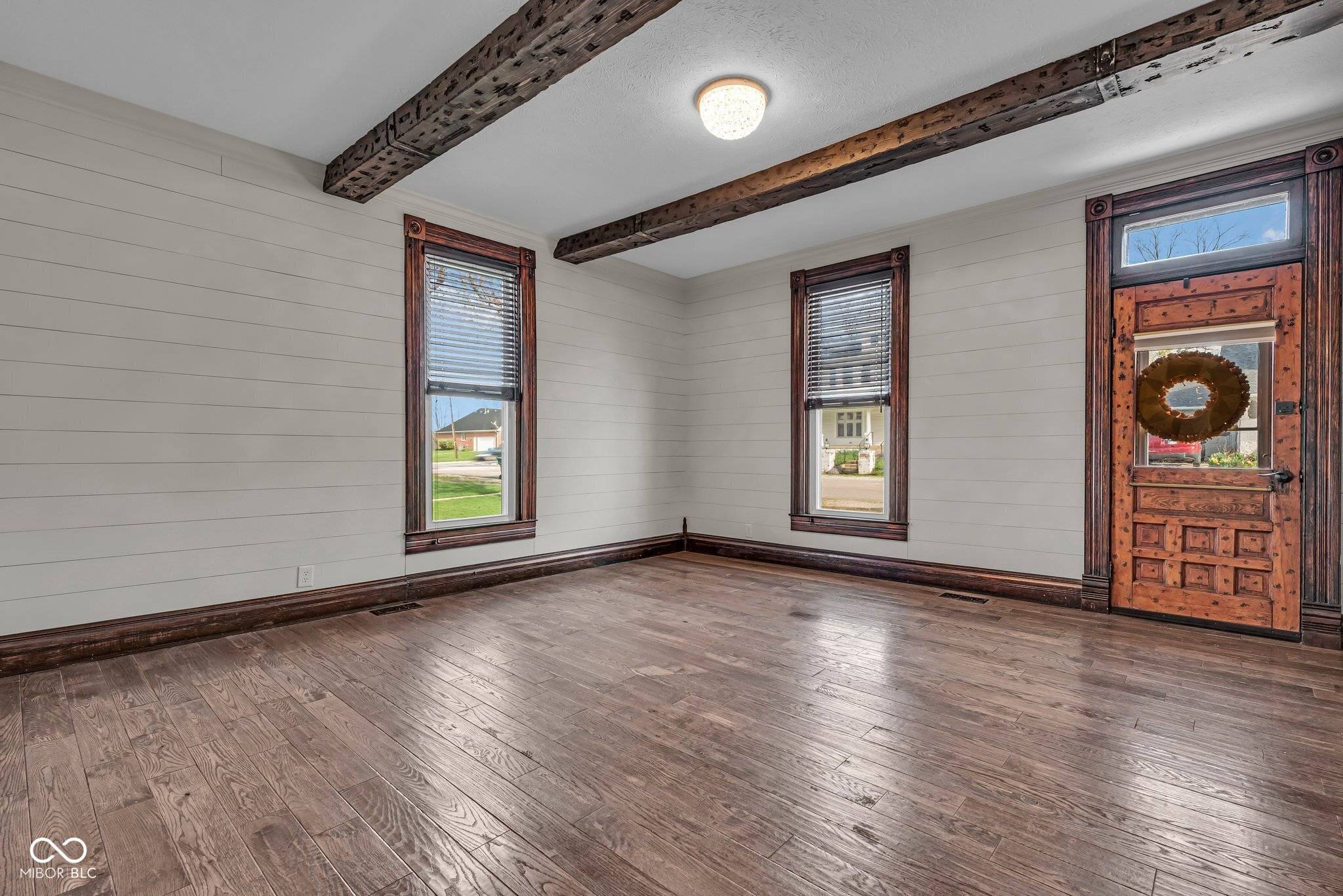 Mooresville, IN 46158,143 W Washington ST
