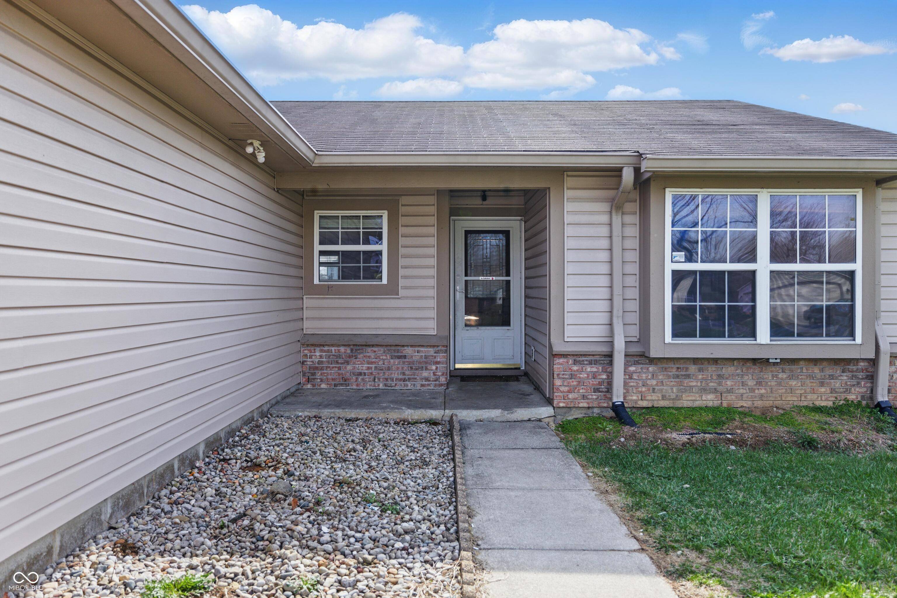 Indianapolis, IN 46221,5213 Milhouse RD