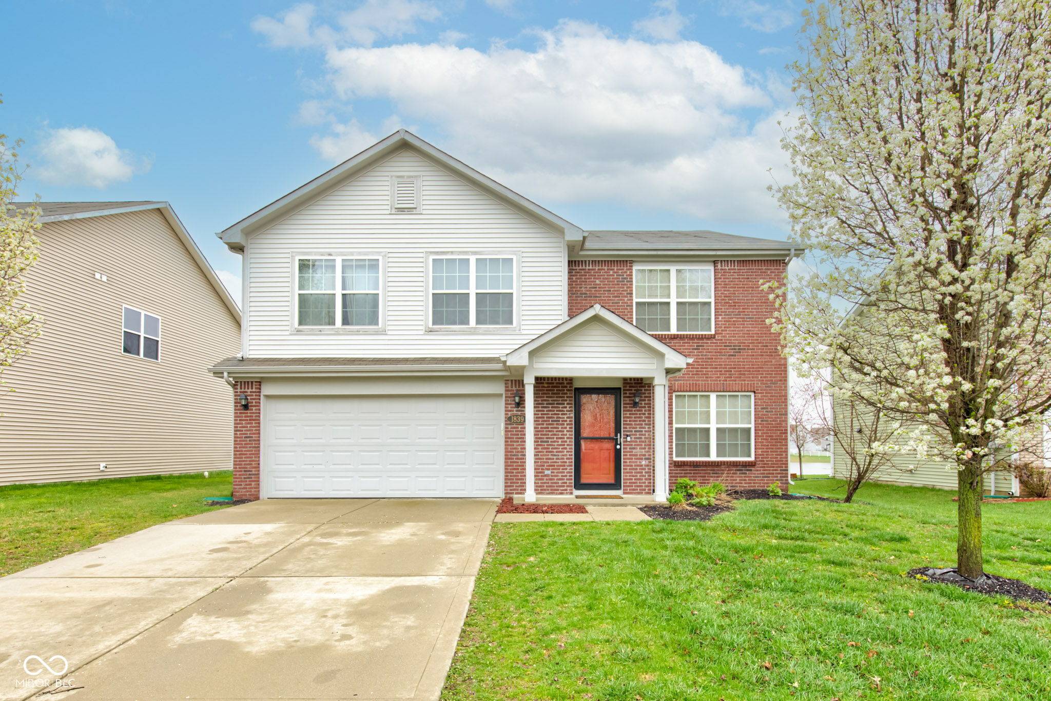 Avon, IN 46123,1839 Silverton DR