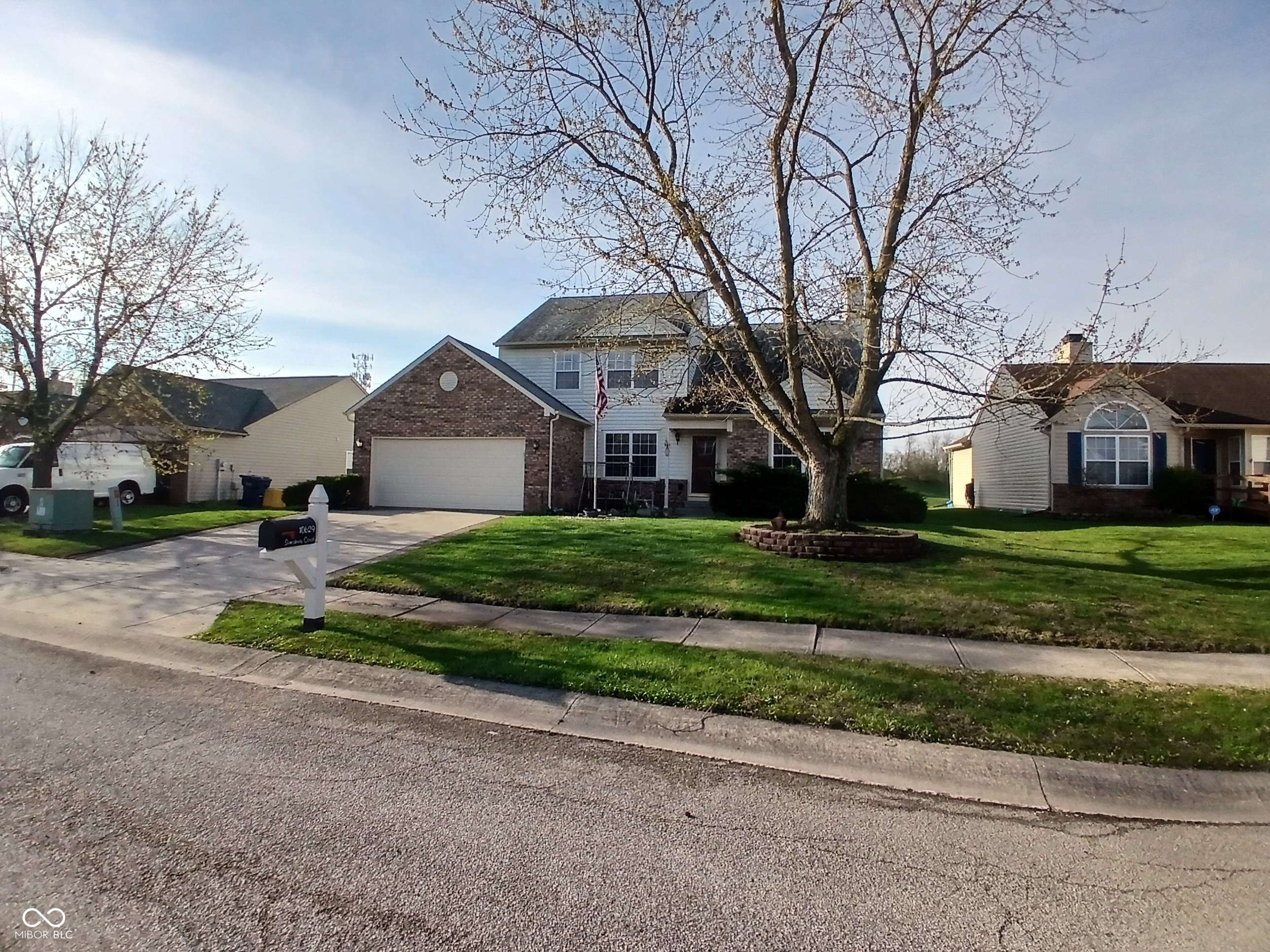 Indianapolis, IN 46236,10629 Simsbury CT