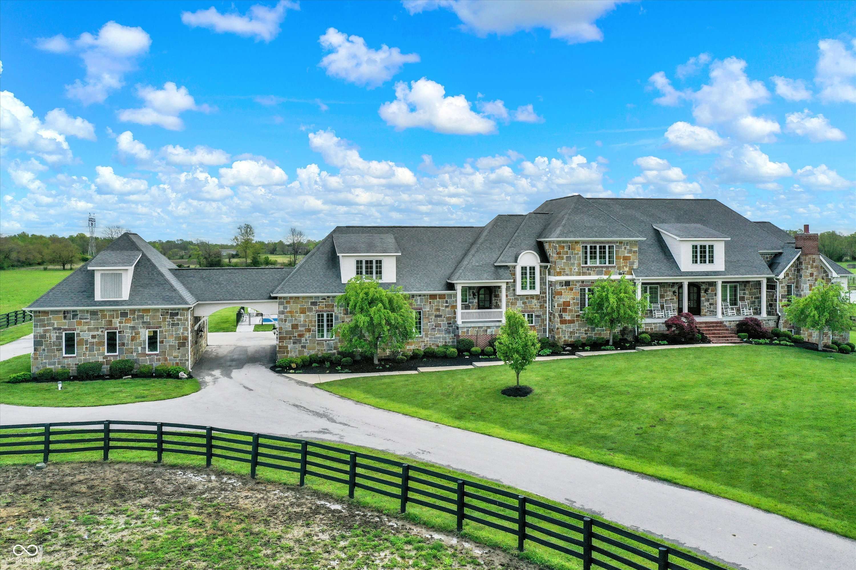 Zionsville, IN 46077,1581 S 825 E