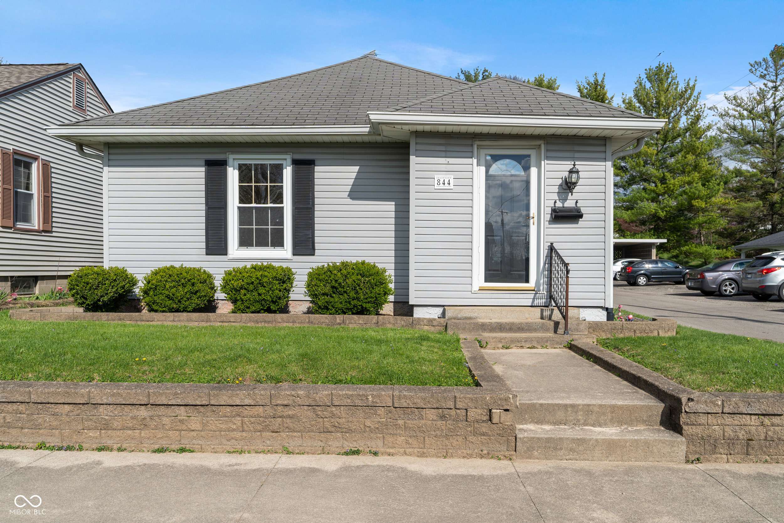 Shelbyville, IN 46176,844 Blanchard ST