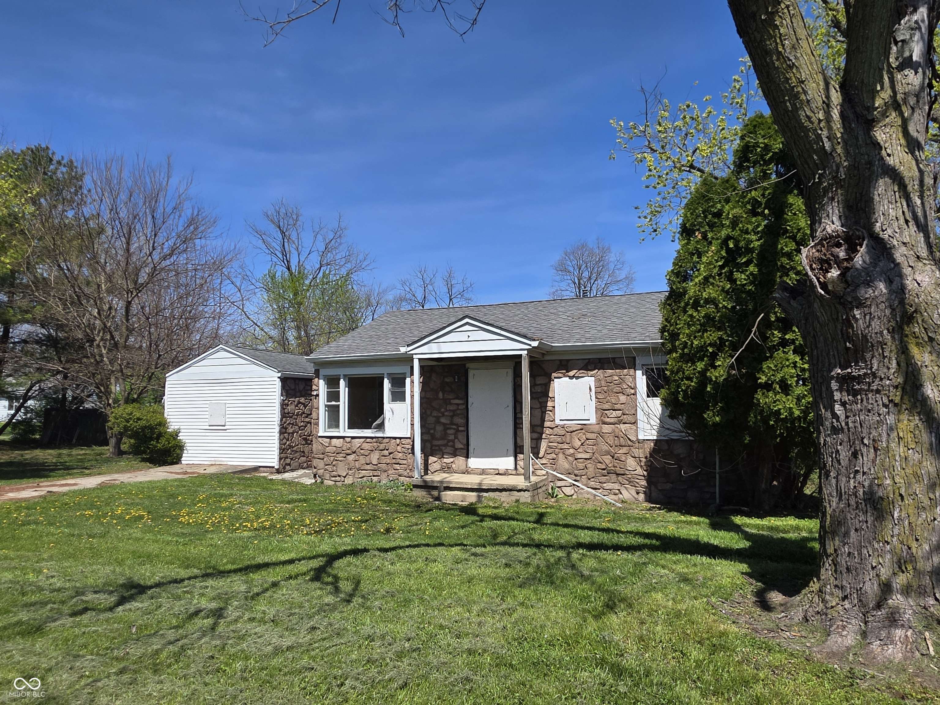 Indianapolis, IN 46241,2950 Denison ST