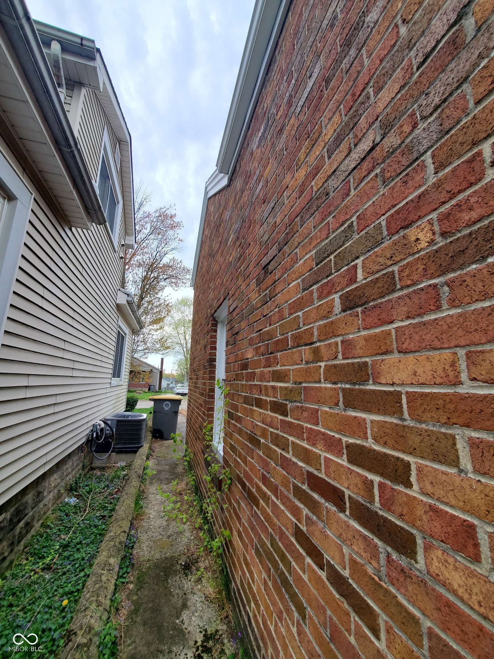 Seymour, IN 47274,819 S Lynn ST