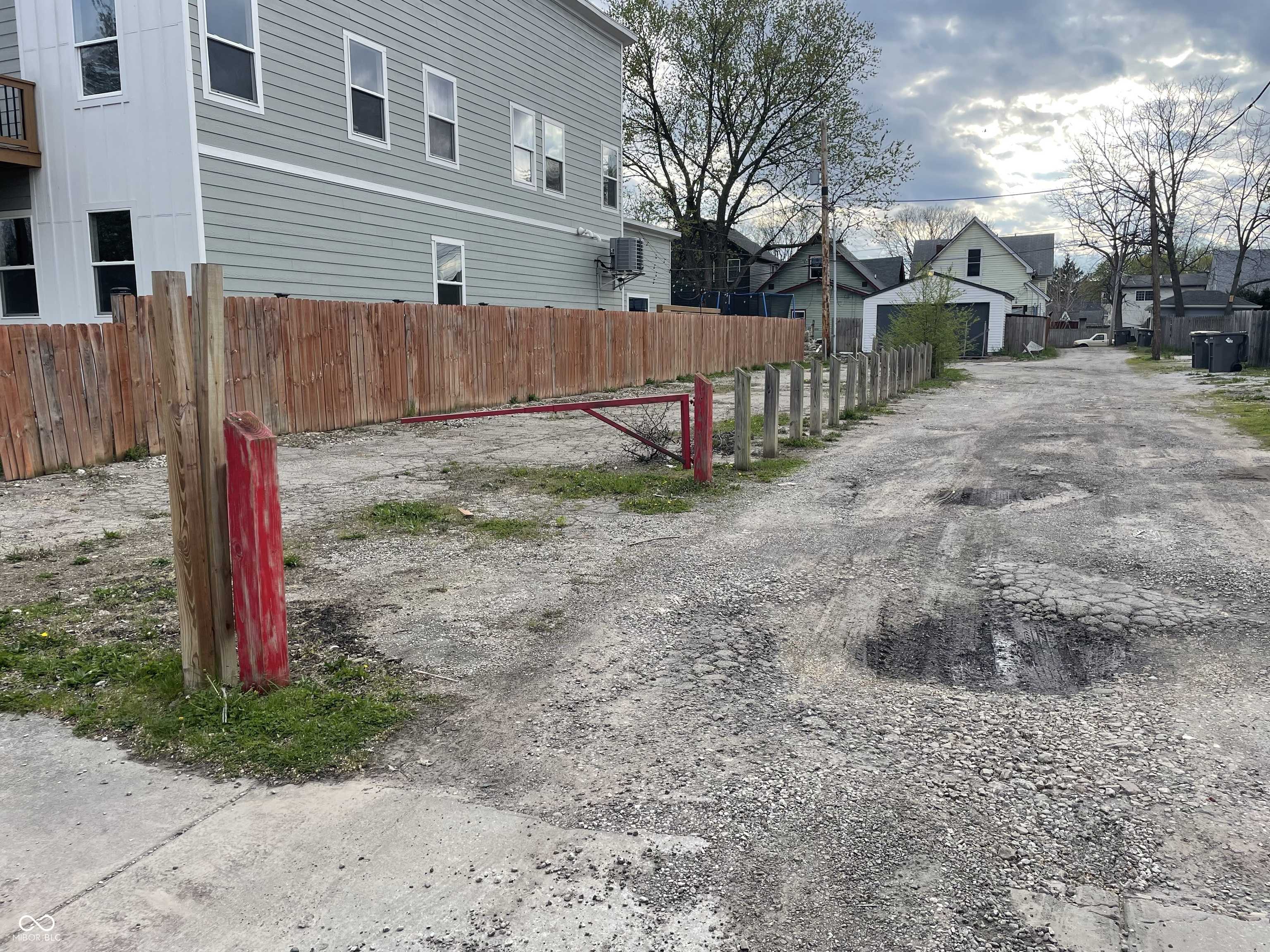Indianapolis, IN 46203,1014 S Randolph ST
