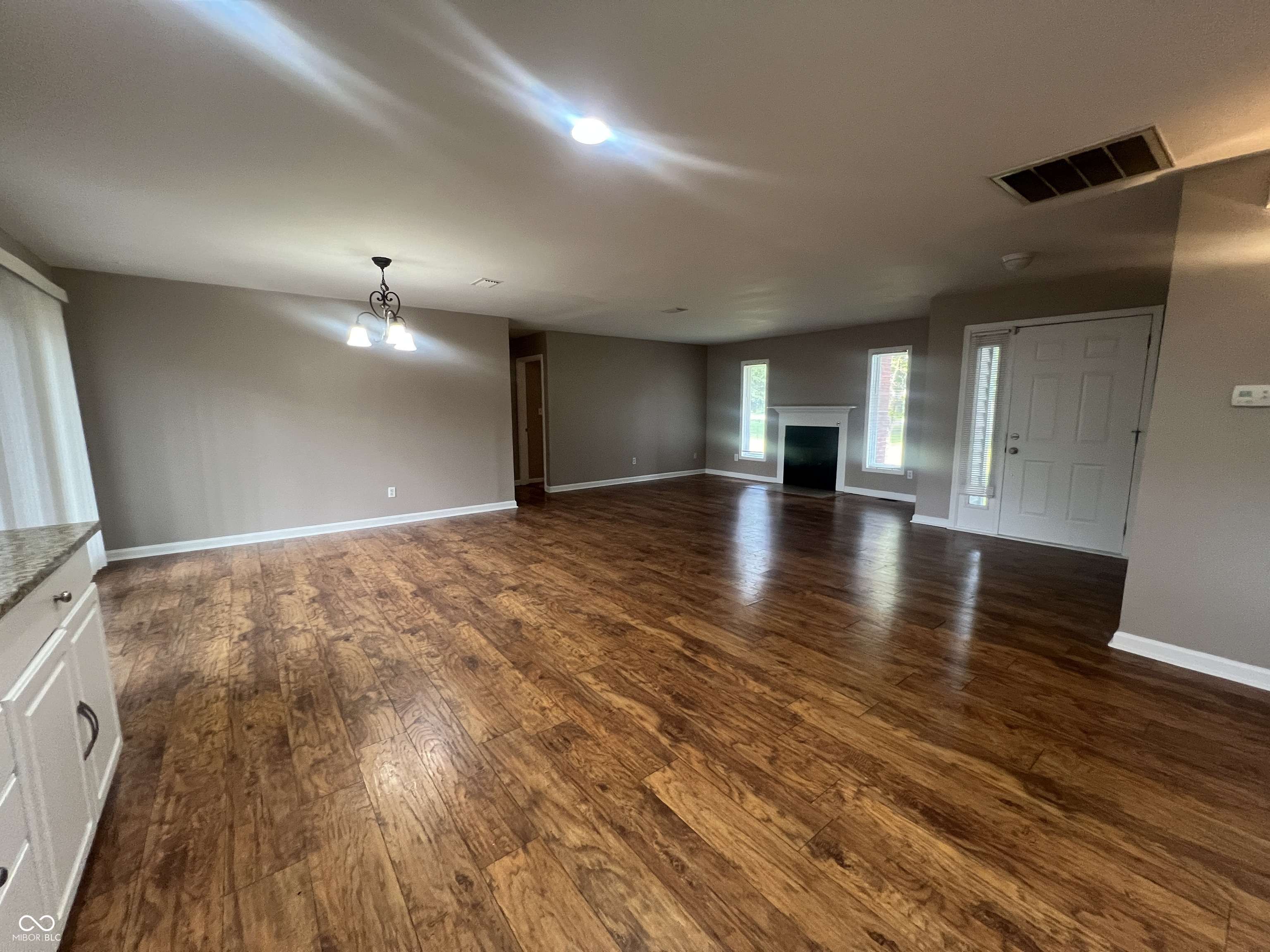 Indianapolis, IN 46228,945 Fox Hill DR