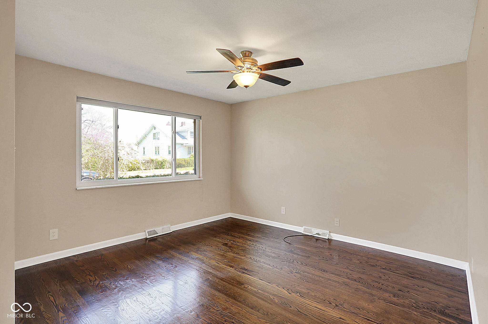 Indianapolis, IN 46227,1043 E Castle AVE