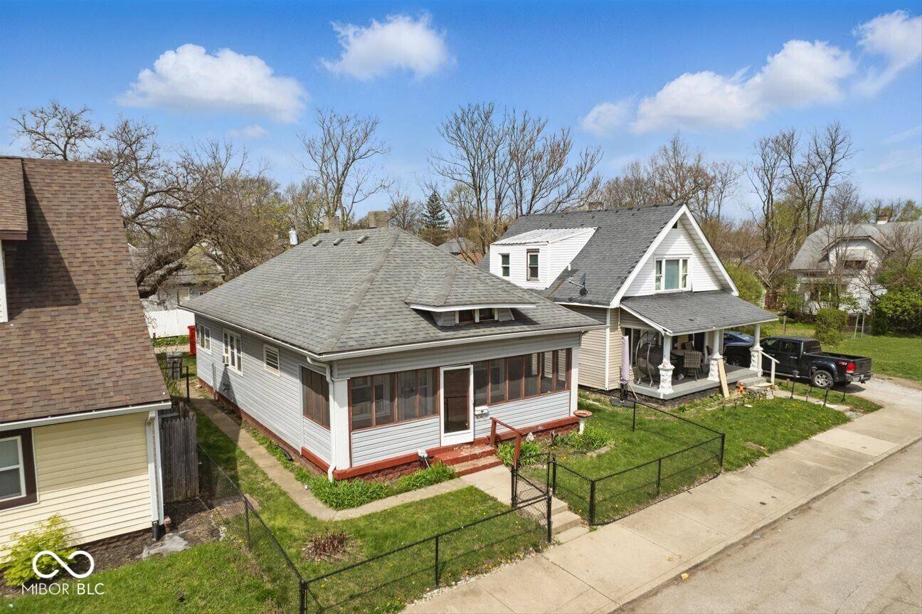 Indianapolis, IN 46222,1114 N Mount ST
