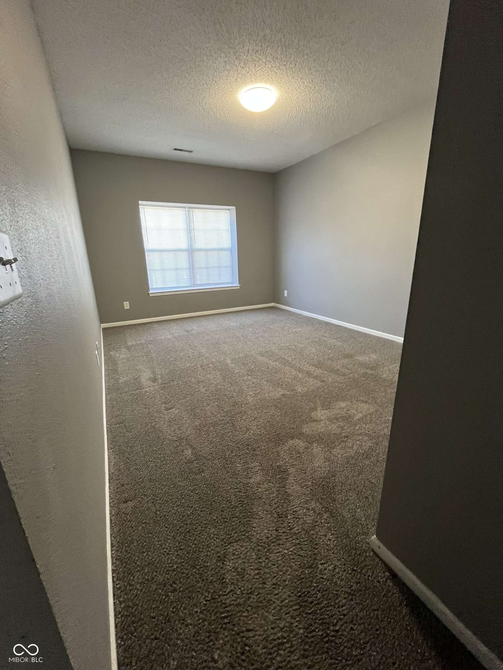 Indianapolis, IN 46239,8351 Brambleberry DR