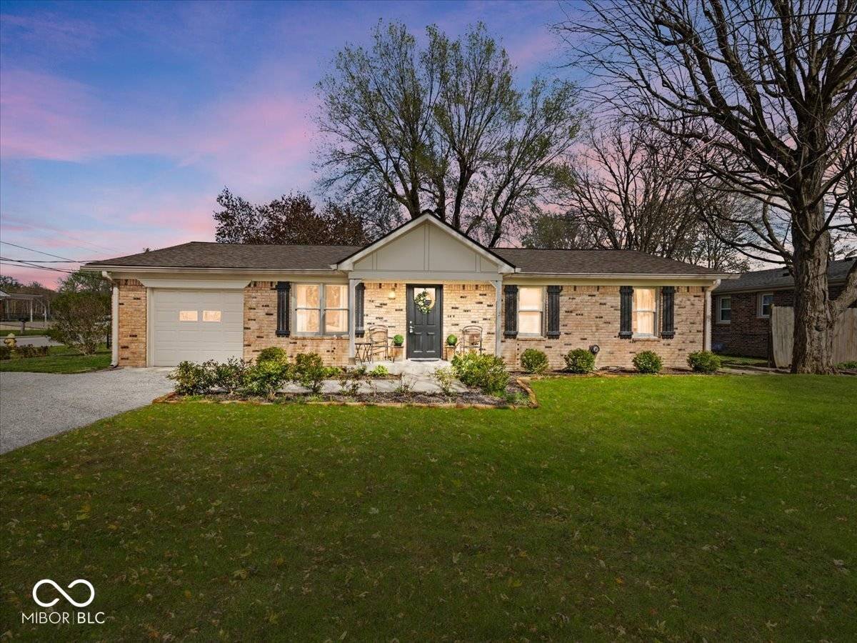 Noblesville, IN 46060,390 Lakeview DR