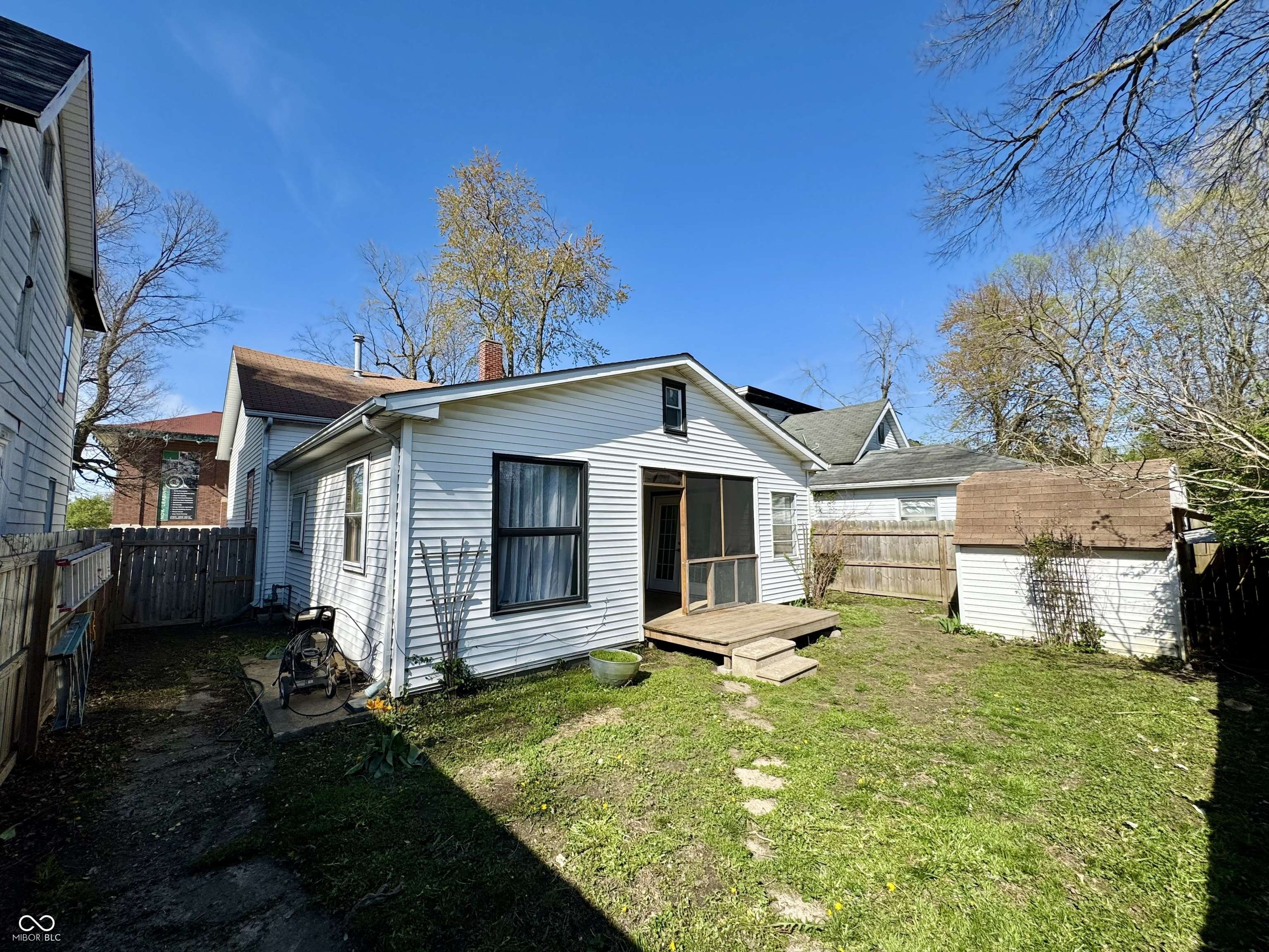 Crawfordsville, IN 47933,115 E College ST