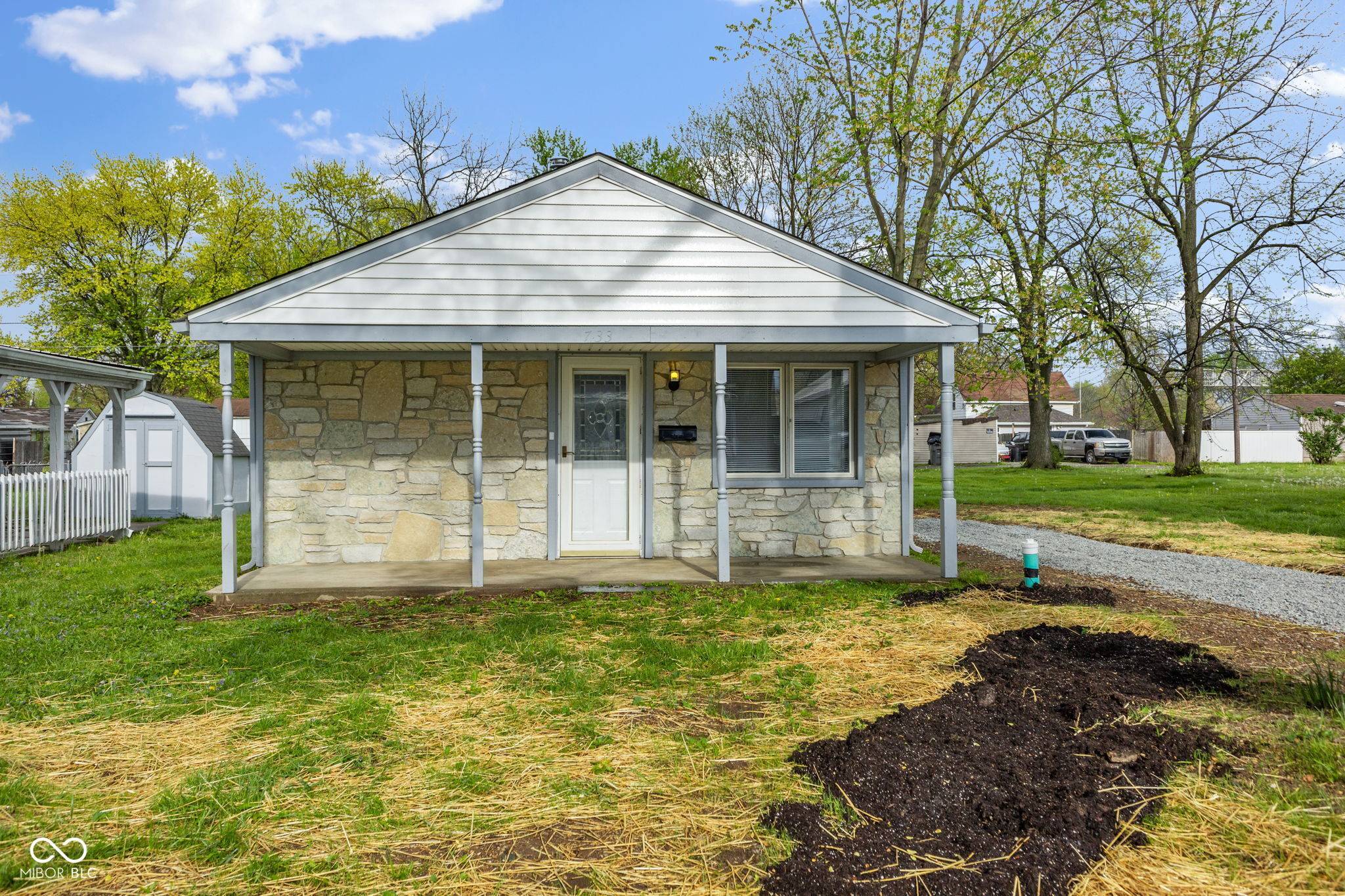 Indianapolis, IN 46221,733 S Holmes AVE