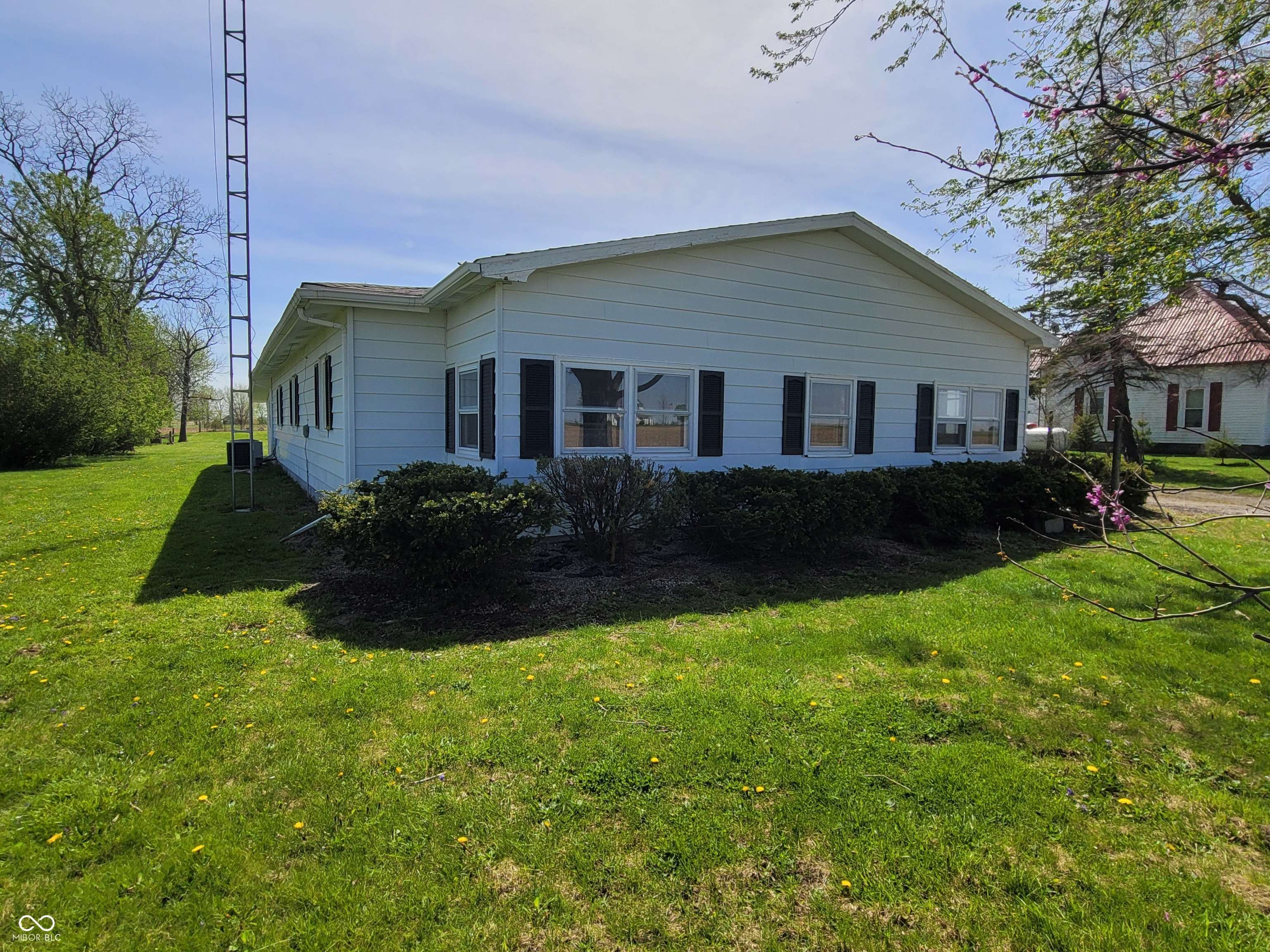 Rushville, IN 46173,5162 S 450 E