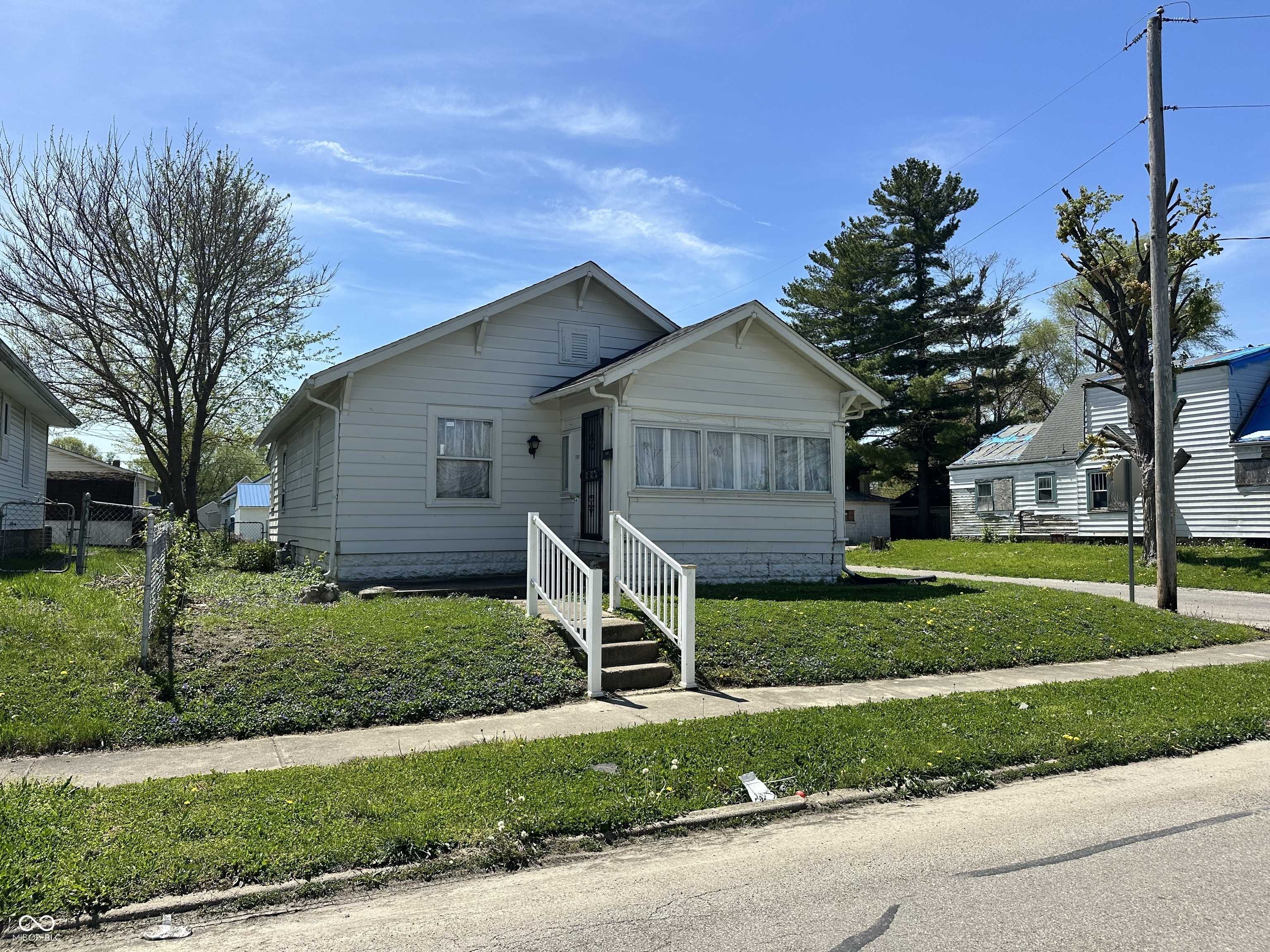 Anderson, IN 46016,1203 E 27th ST