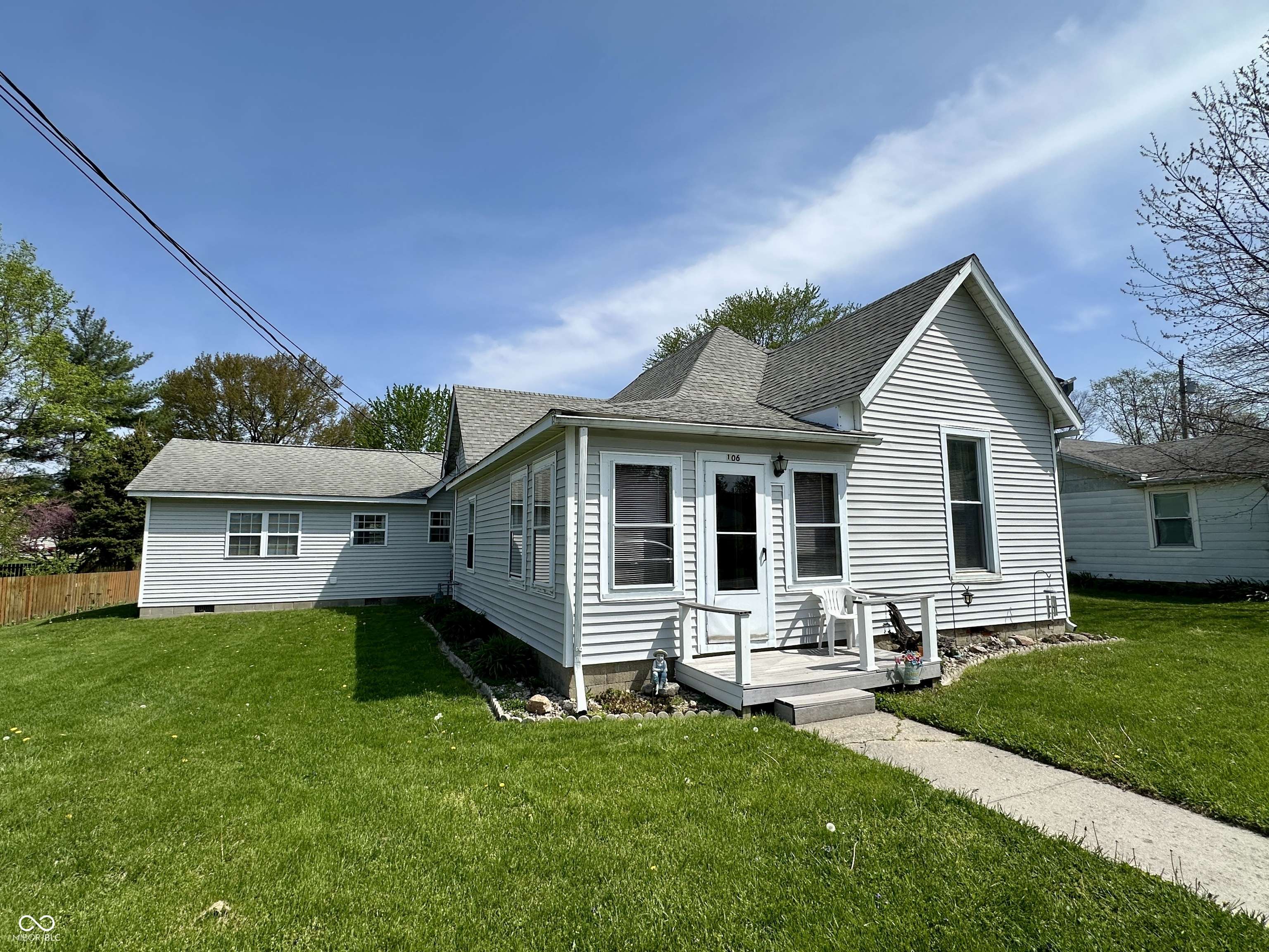 New Market, IN 47965,106 E Main ST