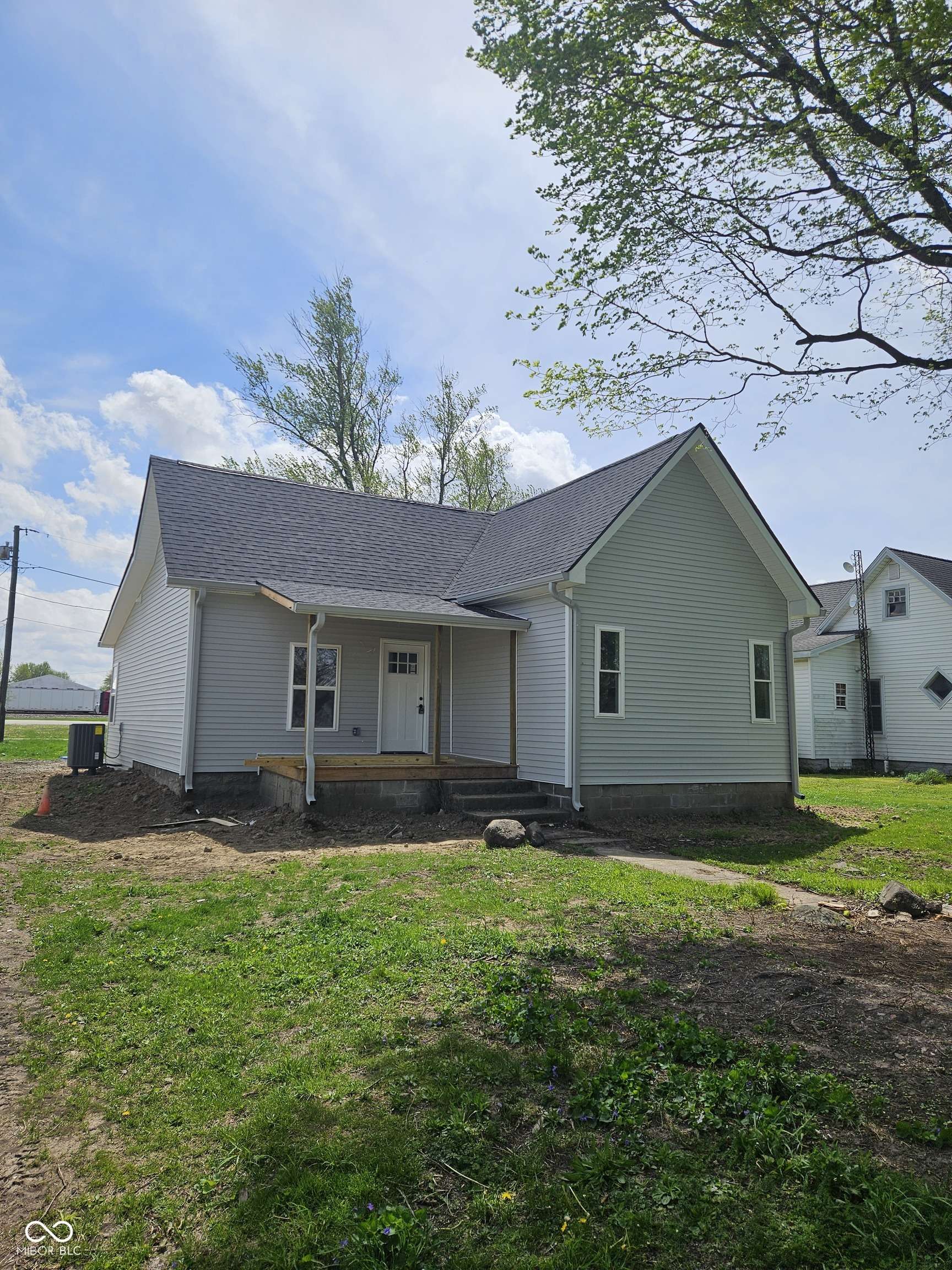 Kempton, IN 46049,103 E Jefferson ST