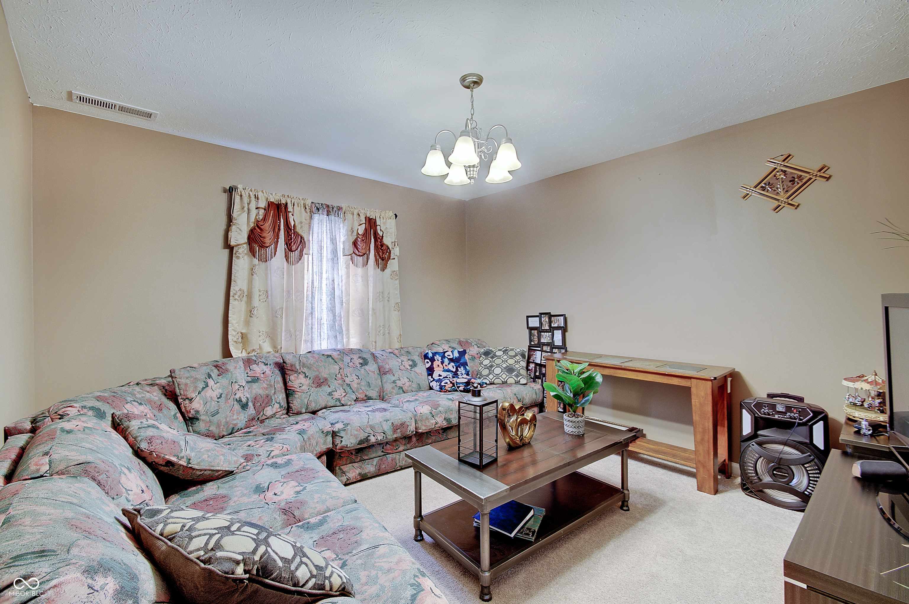 Indianapolis, IN 46217,7303 Beal LN