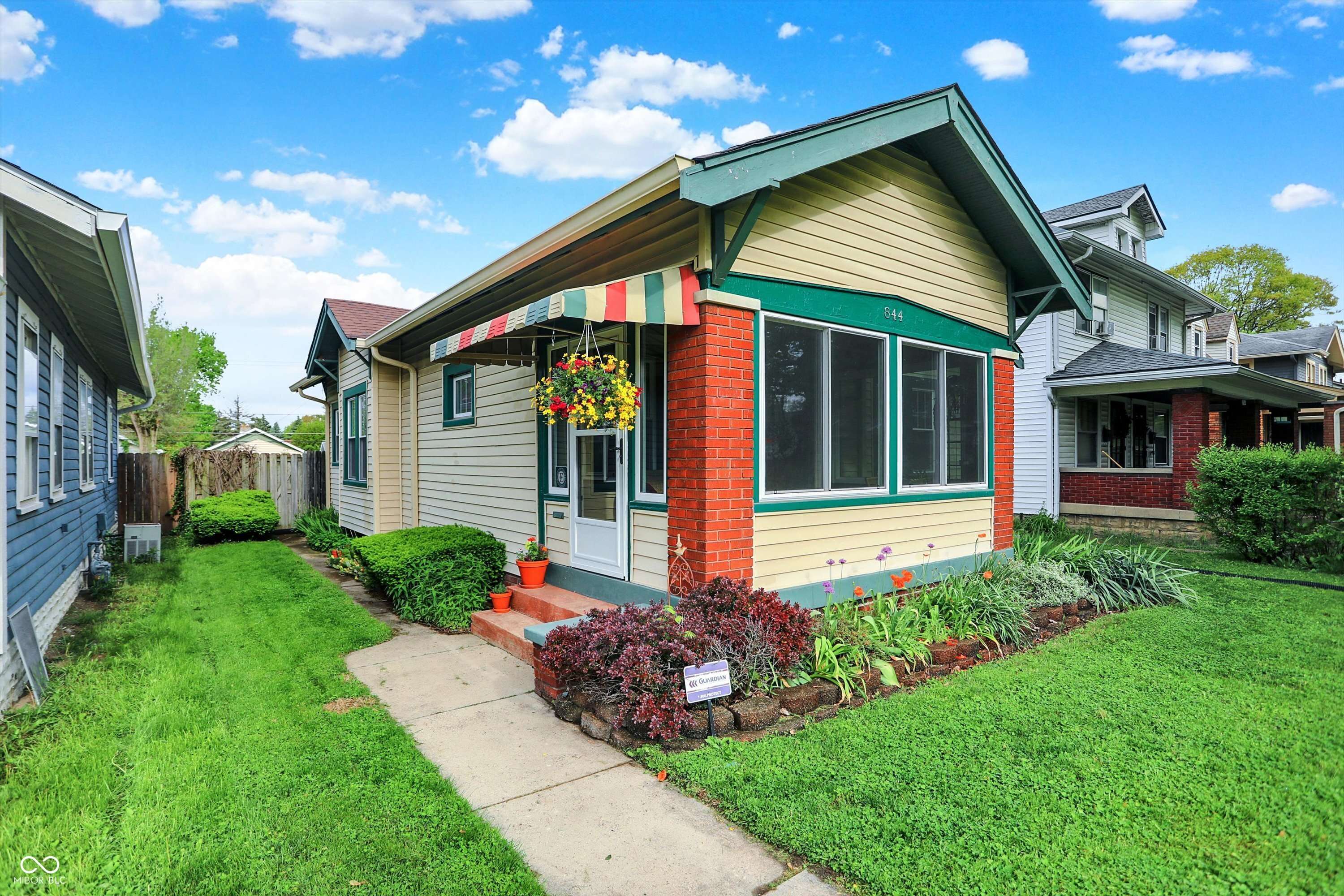 Indianapolis, IN 46219,844 N Emerson AVE