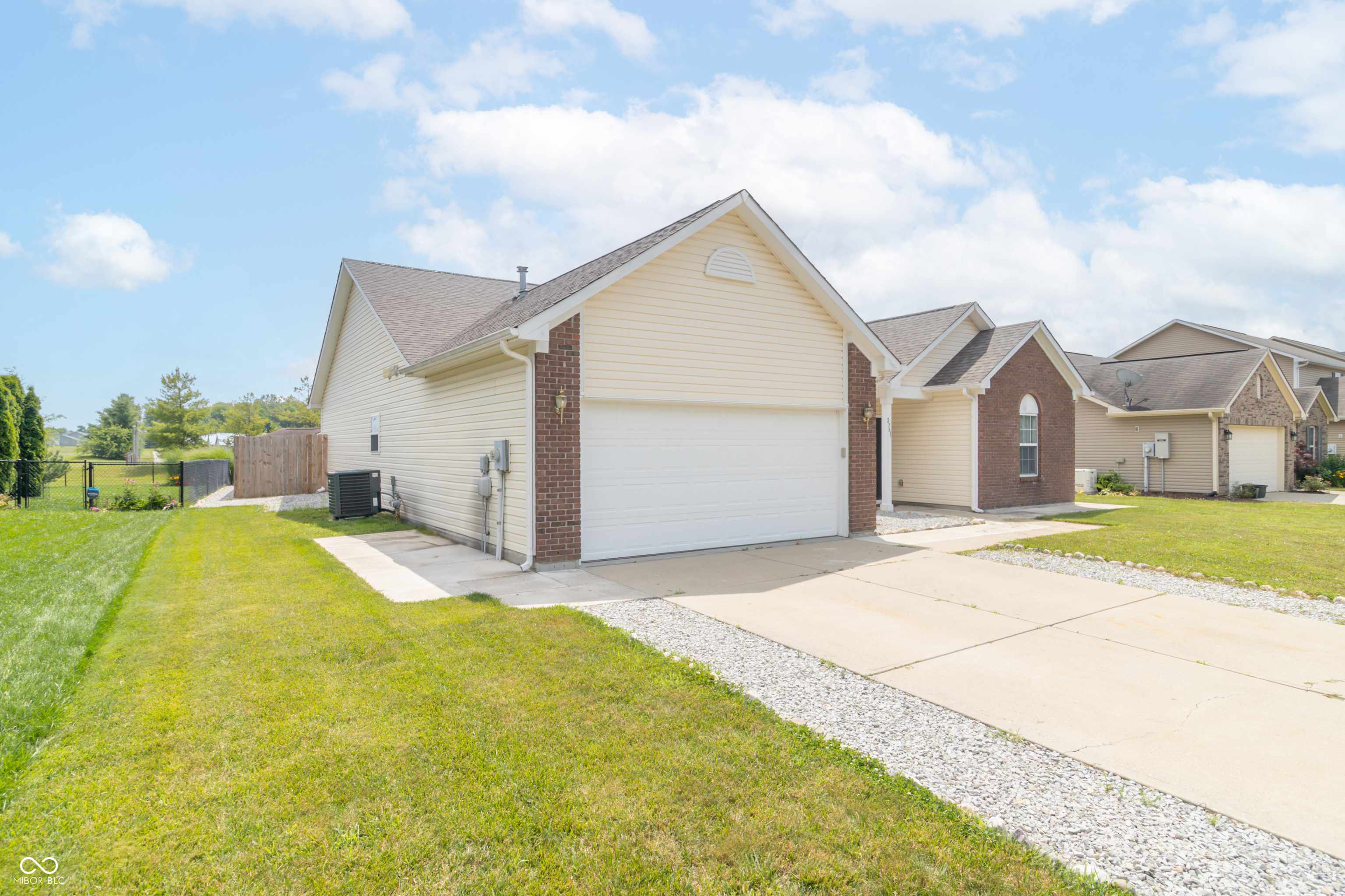 Greenfield, IN 46140,2761 Winding Creek LN