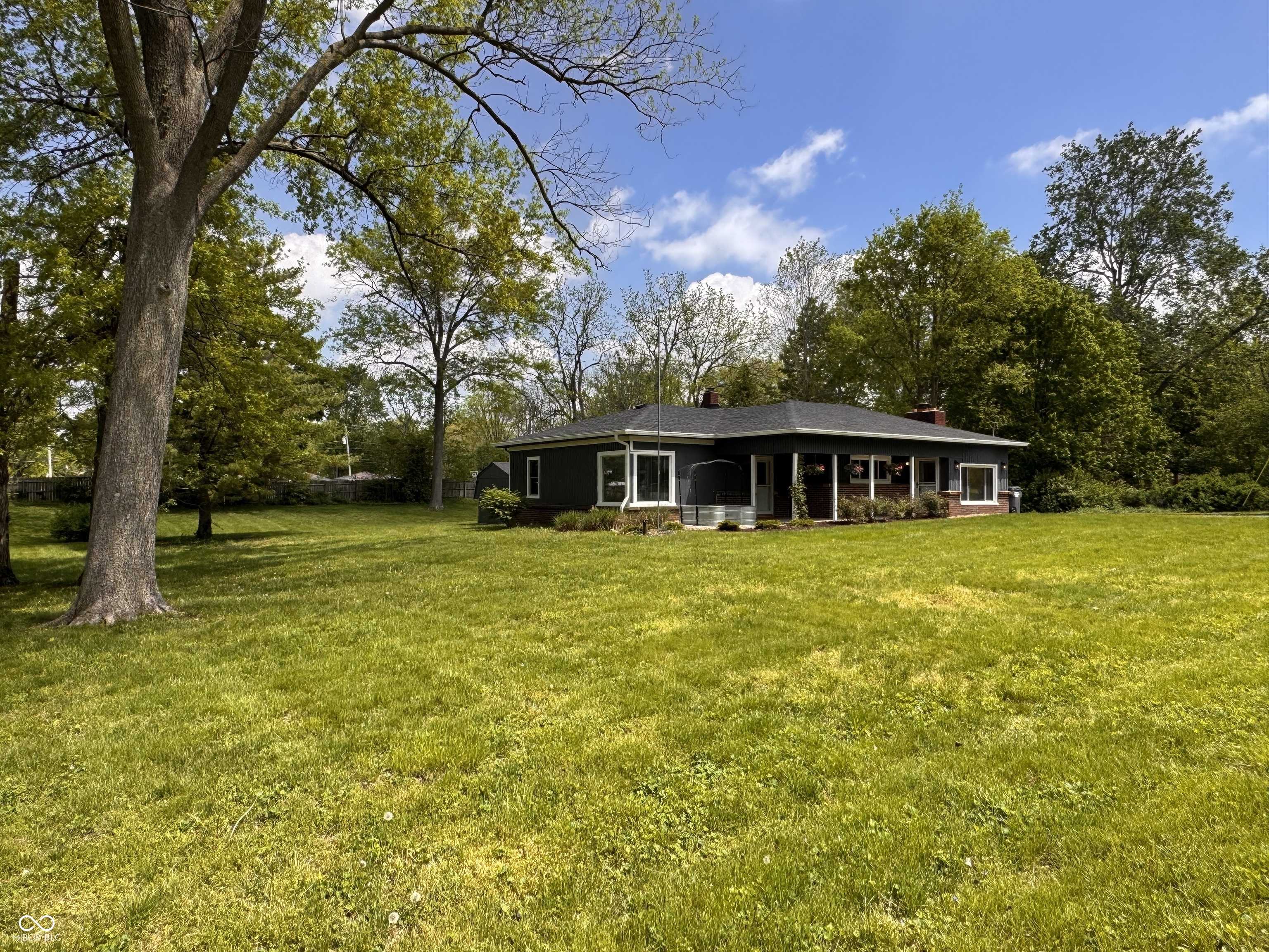 Greenwood, IN 46142,406 Frst Pk N DR