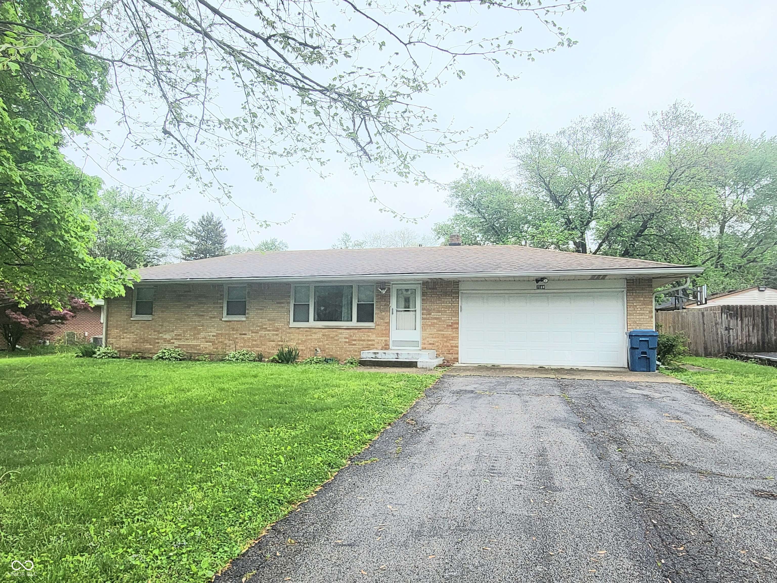 Indianapolis, IN 46217,7109 Chandler DR
