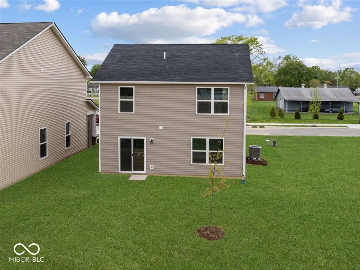 Shelbyville, IN 46176,558 Plowman DR