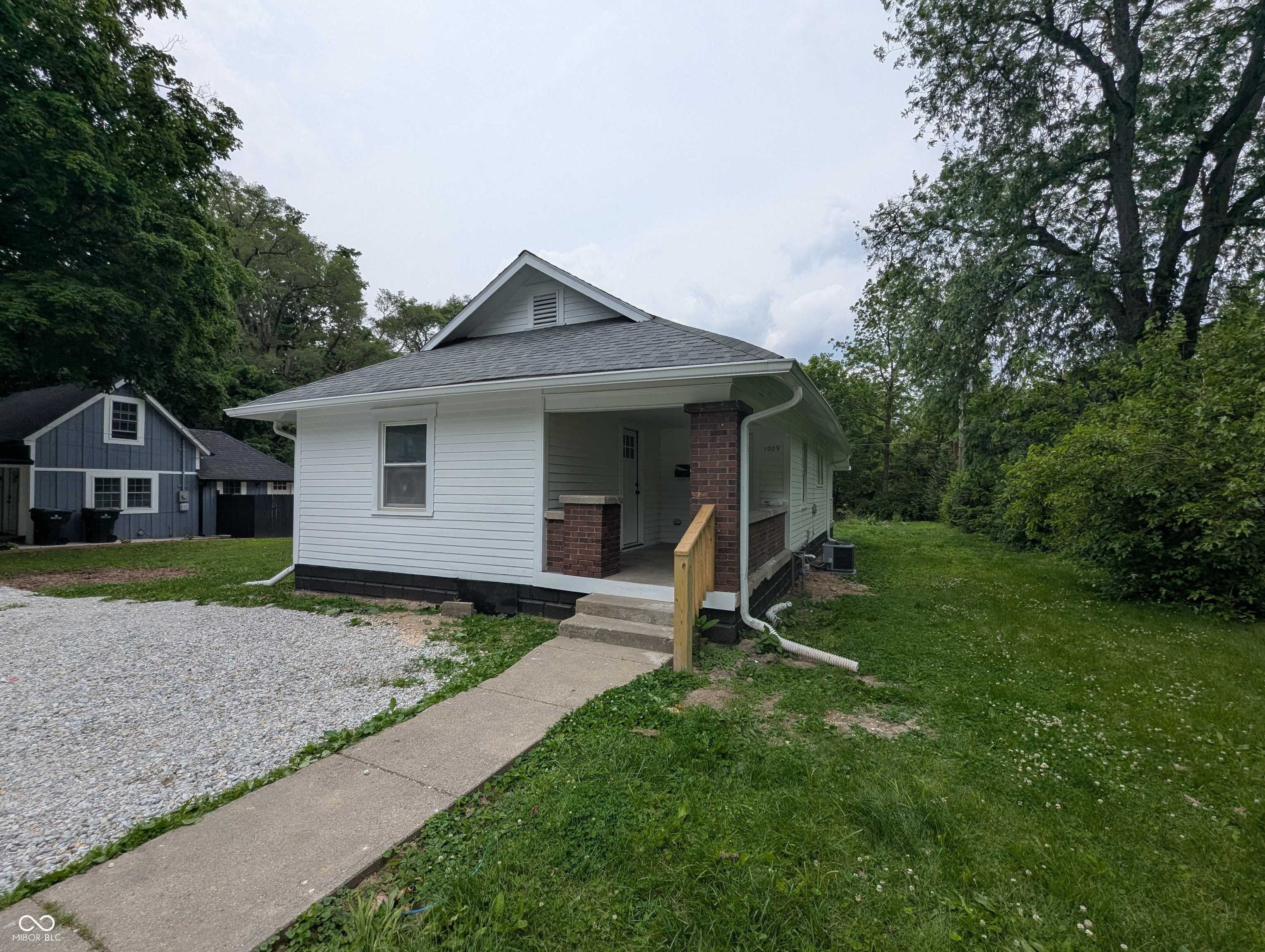 Anderson, IN 46012,1009 Chestnut ST