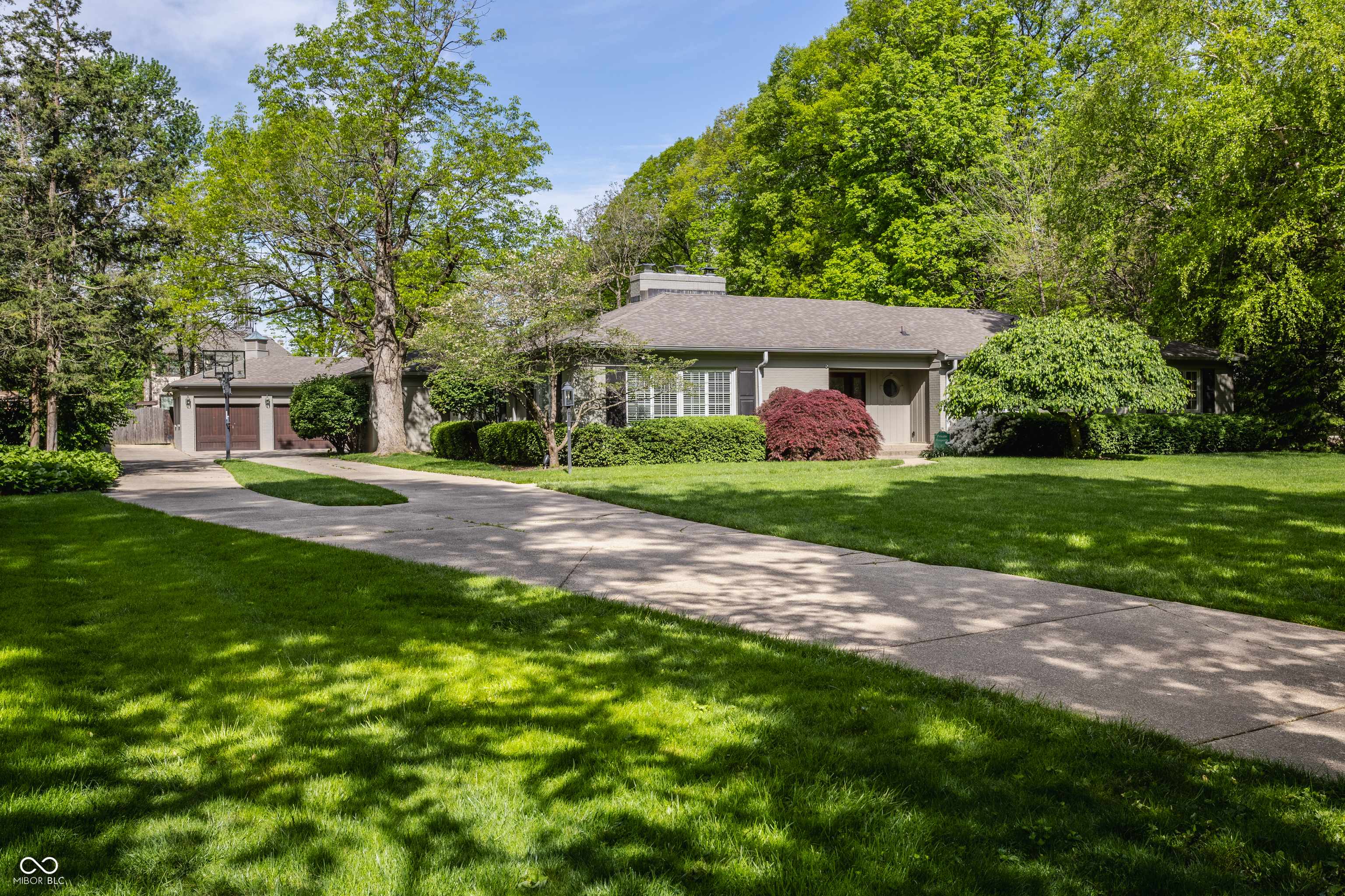 Indianapolis, IN 46240,7770 N Pennsylvania ST