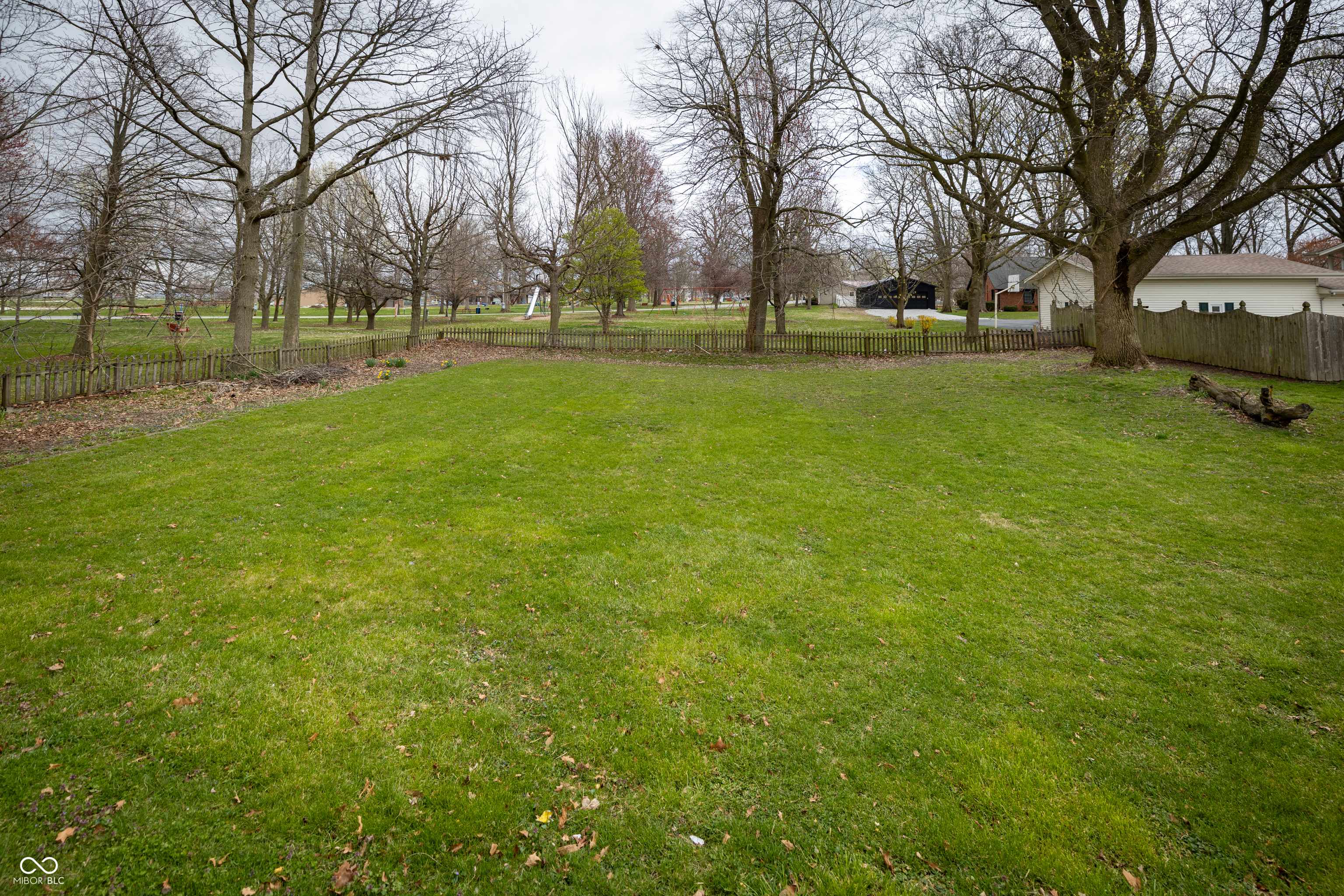 Elwood, IN 46036,933 N 19th ST N