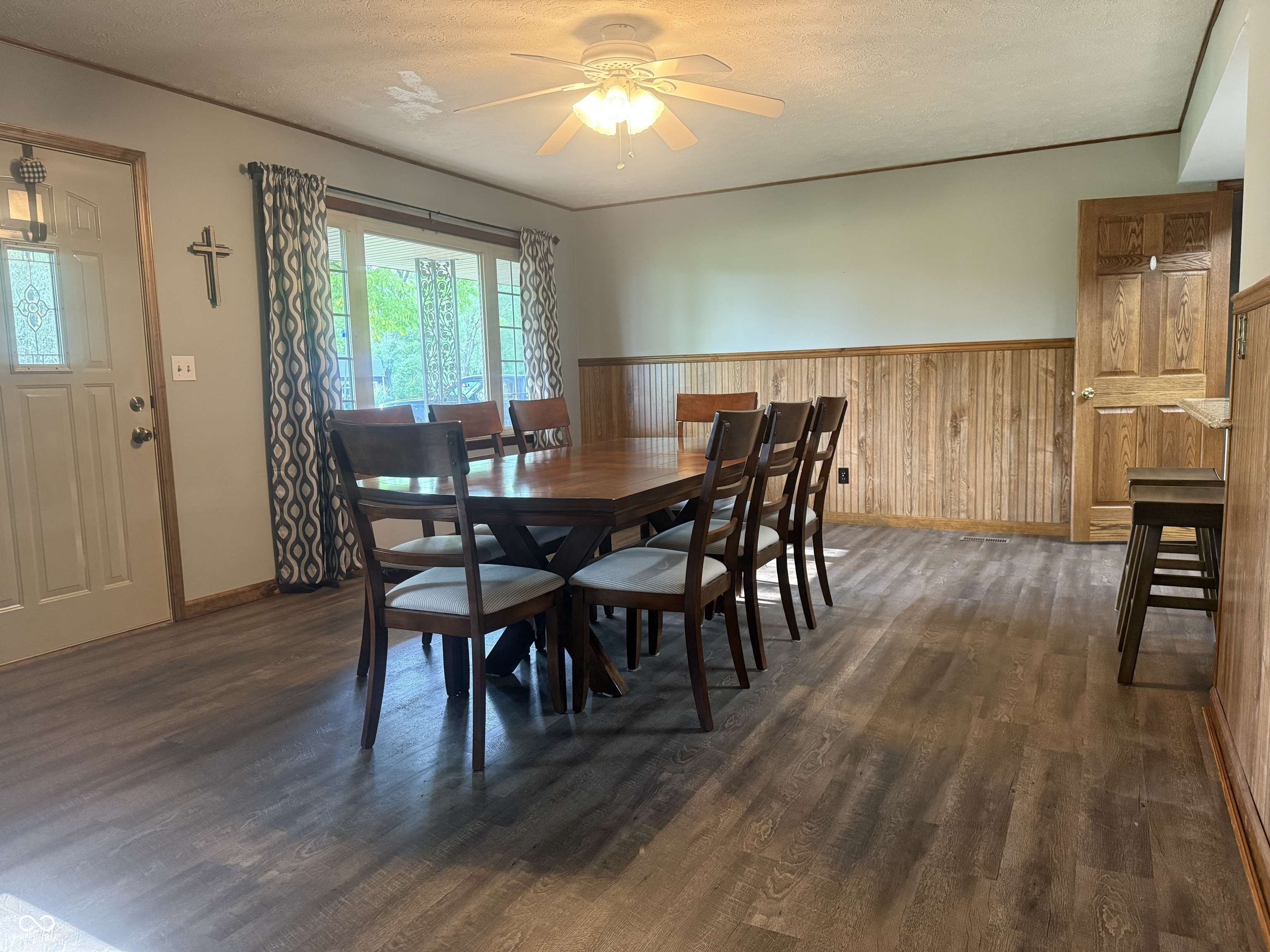 Cayuga, IN 47928,404 S 5th ST