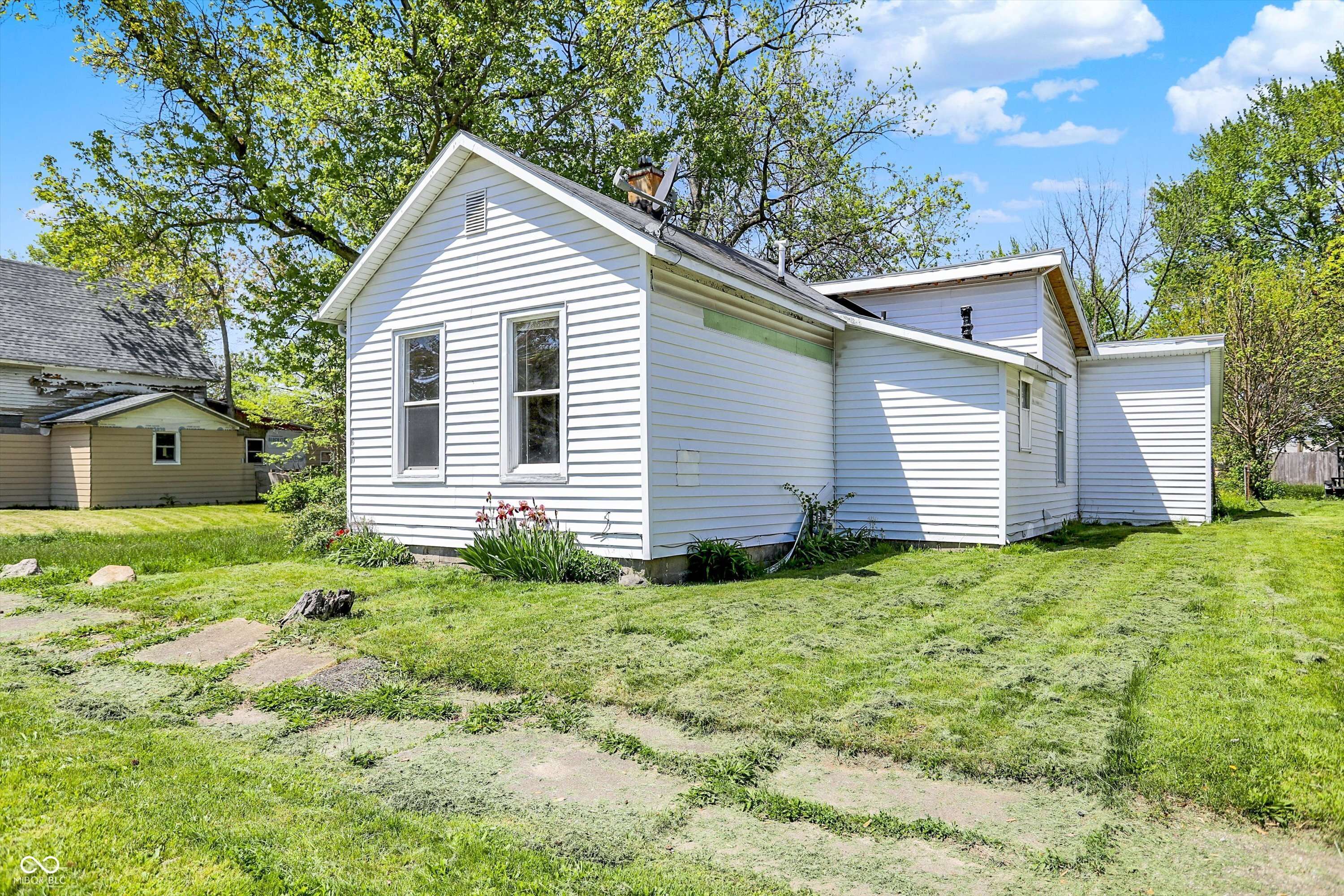 Elwood, IN 46036,1610 S F ST