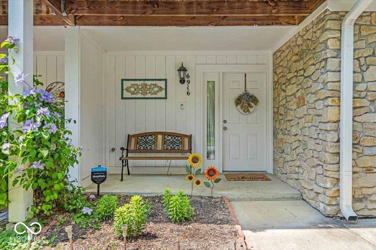 Indianapolis, IN 46220,6916 Ralph CT
