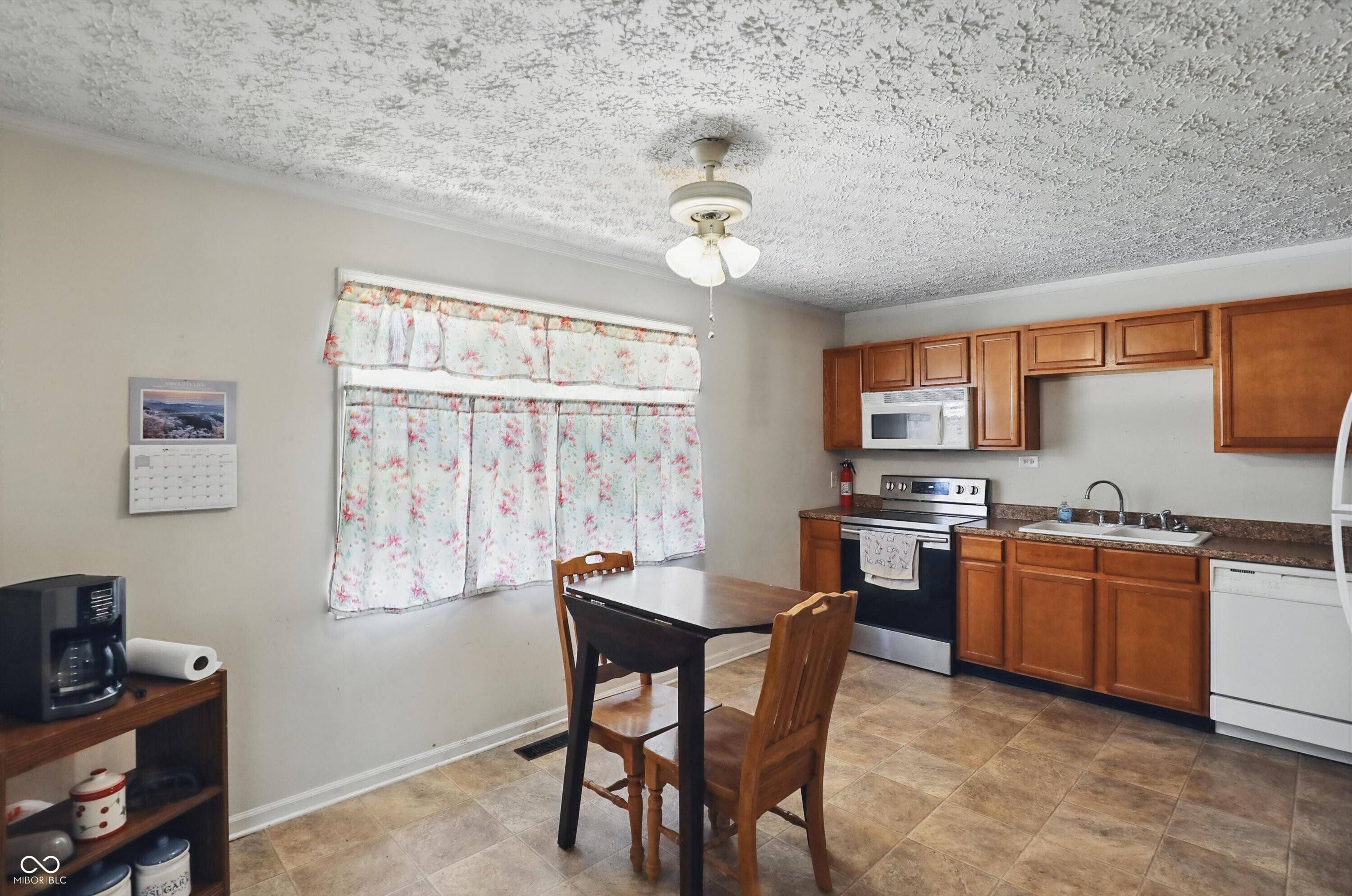 Greenwood, IN 46143,633 Park DR