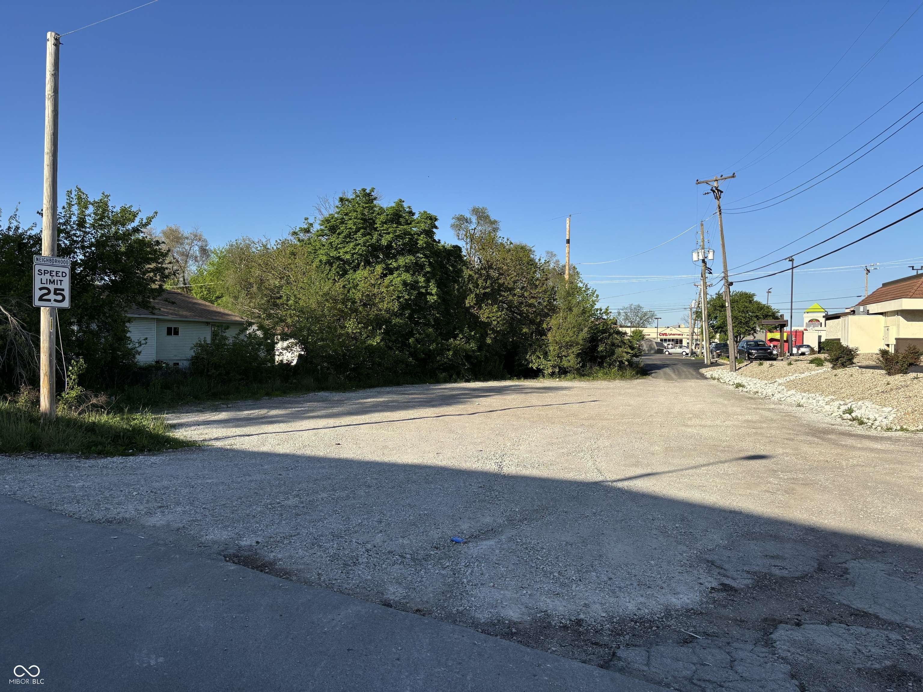 Indianapolis, IN 46241,851 Manhattan AVE