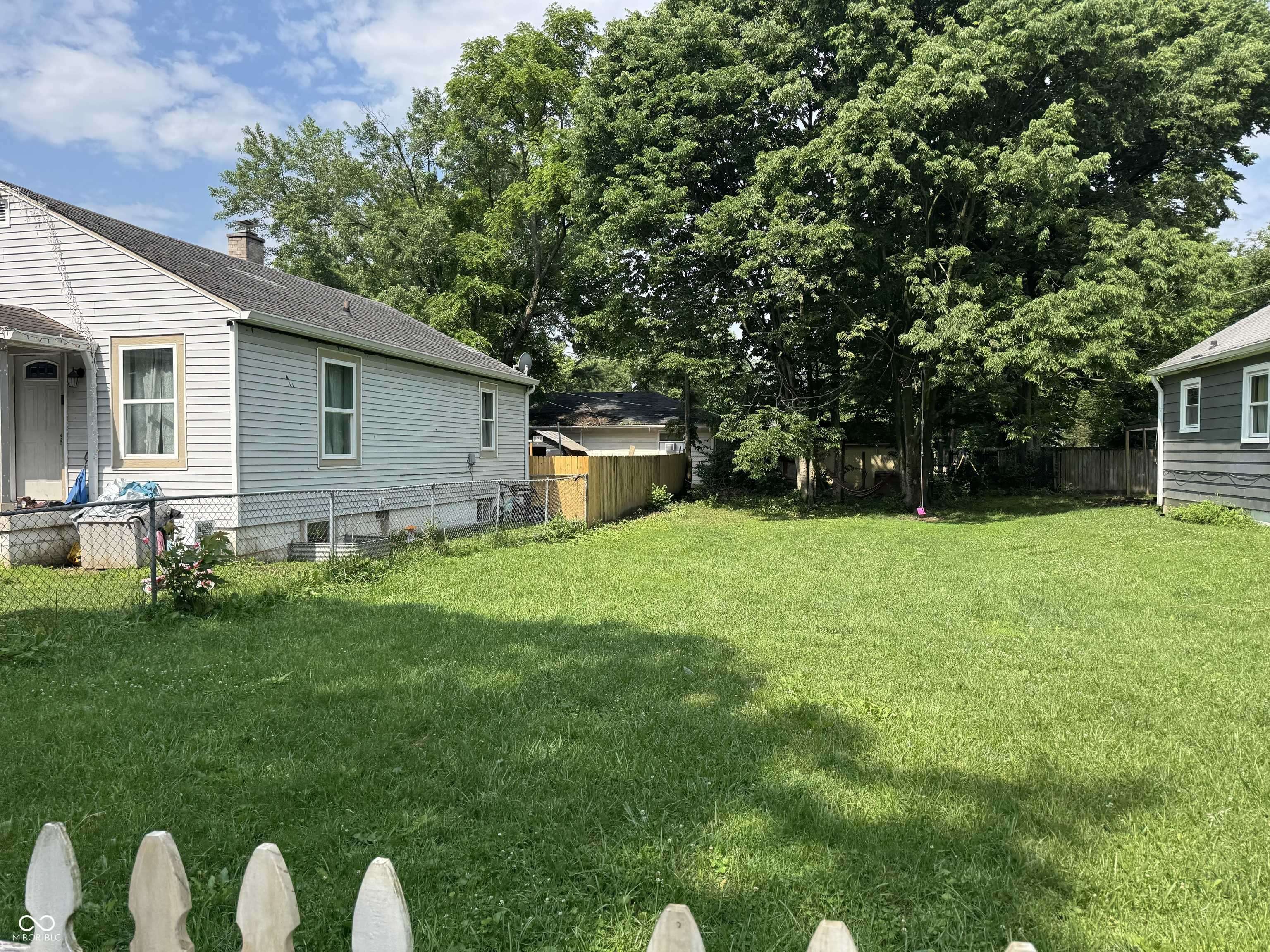 Indianapolis, IN 46222,450 N Exeter AVE
