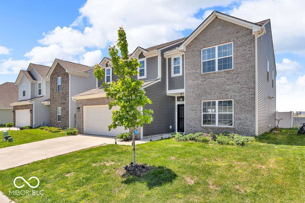 Whitestown, IN 46075,5256 Bramwell LN