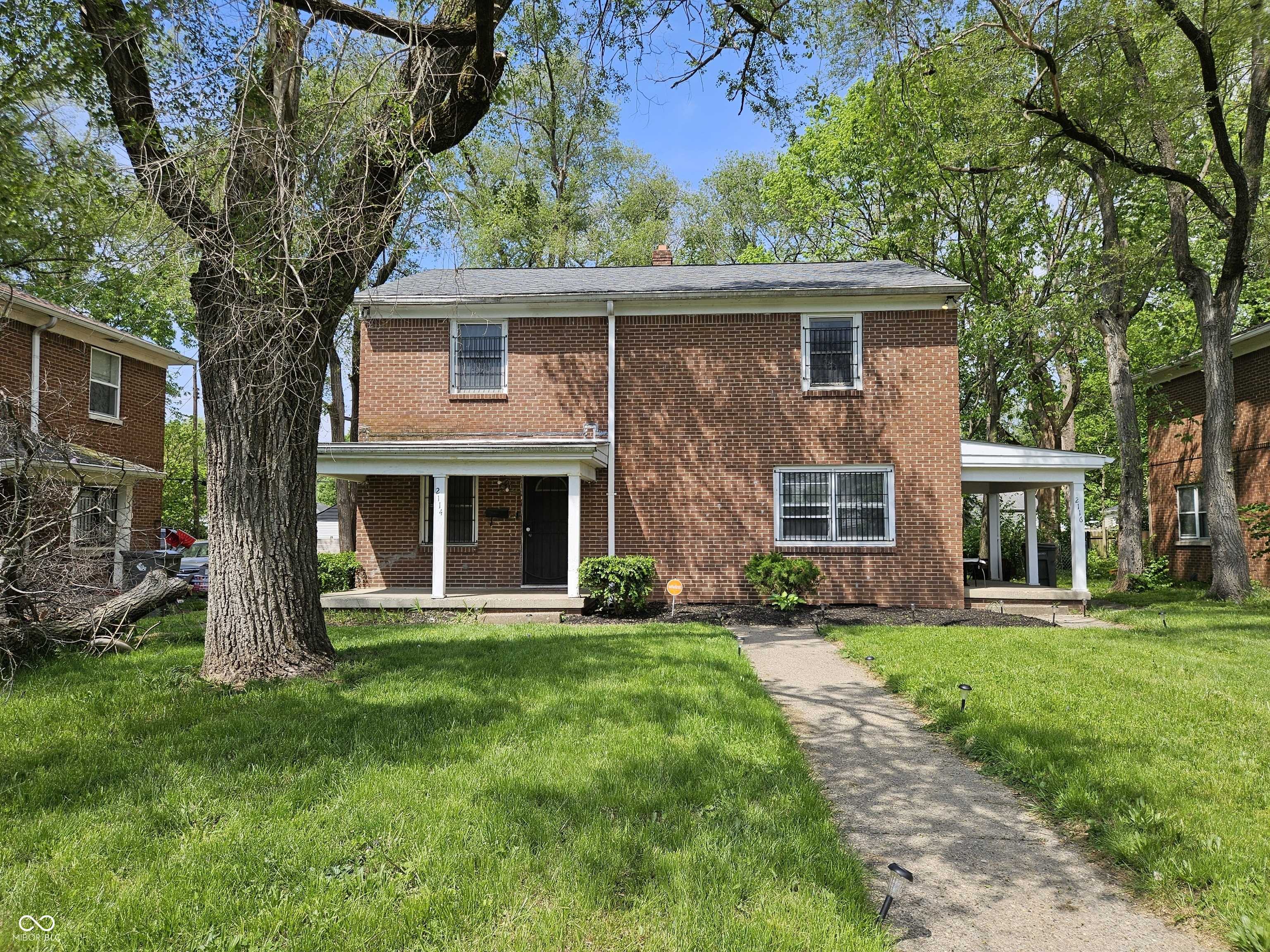 Indianapolis, IN 46222,2114 Winfield AVE