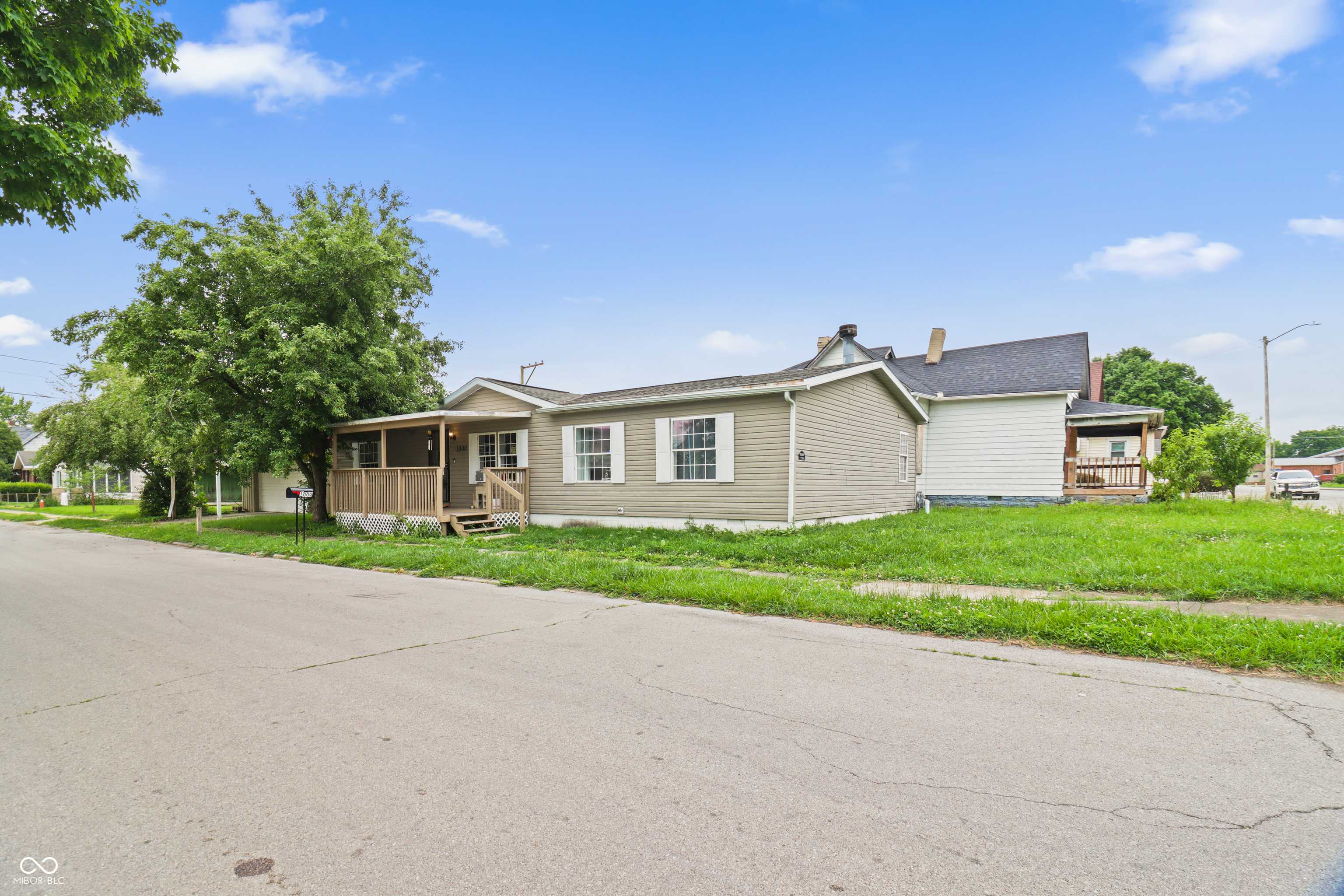 Muncie, IN 47302,1000 E Willard ST