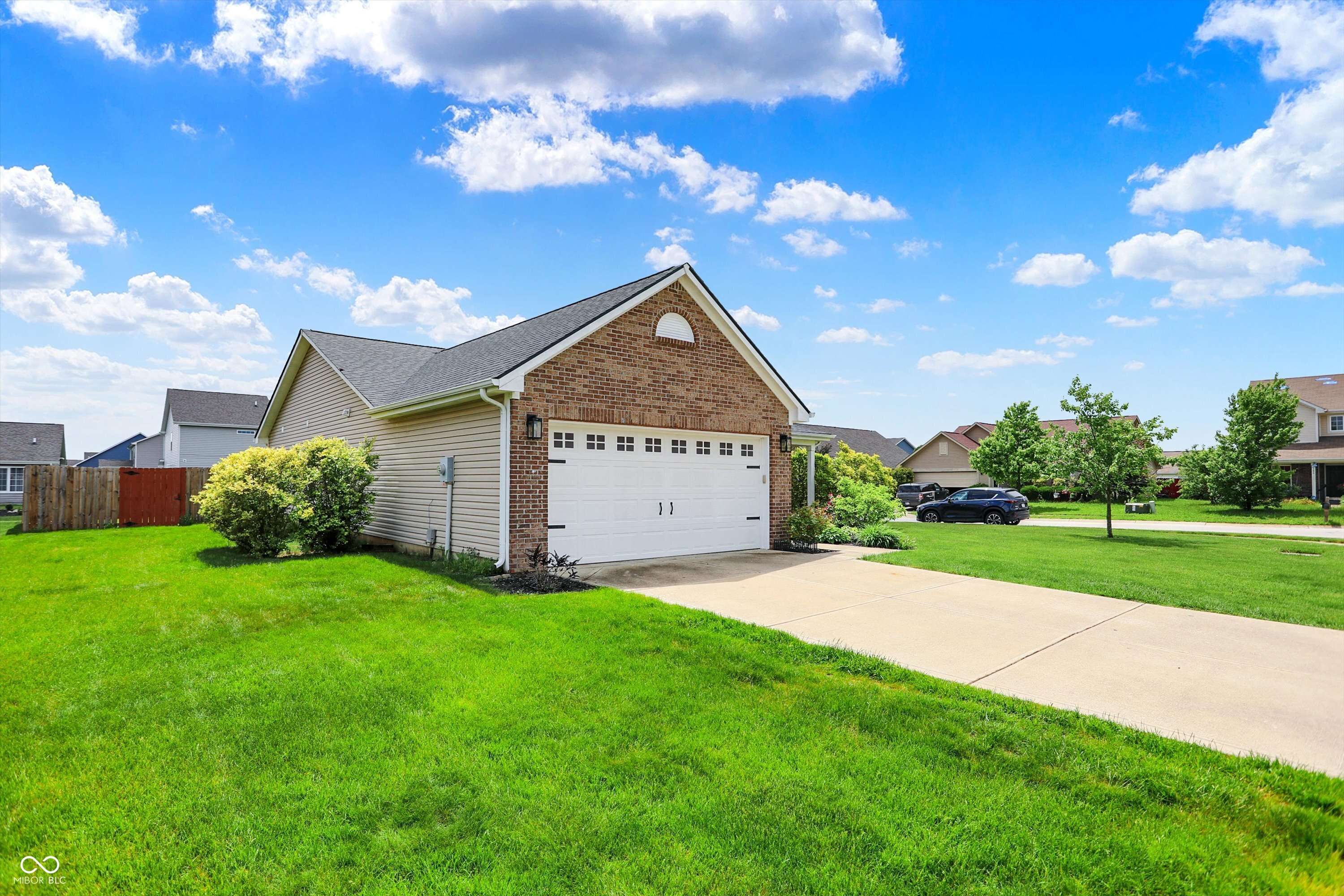 Greenfield, IN 46140,2201 Schoolmarm DR