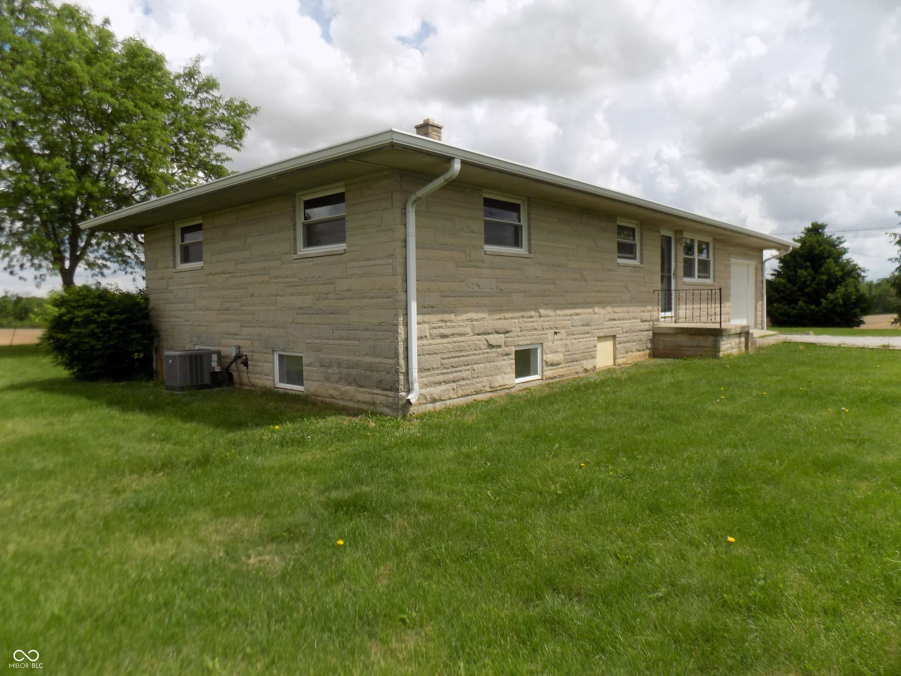 Cloverdale, IN 46120,9739 S County Road 825 E