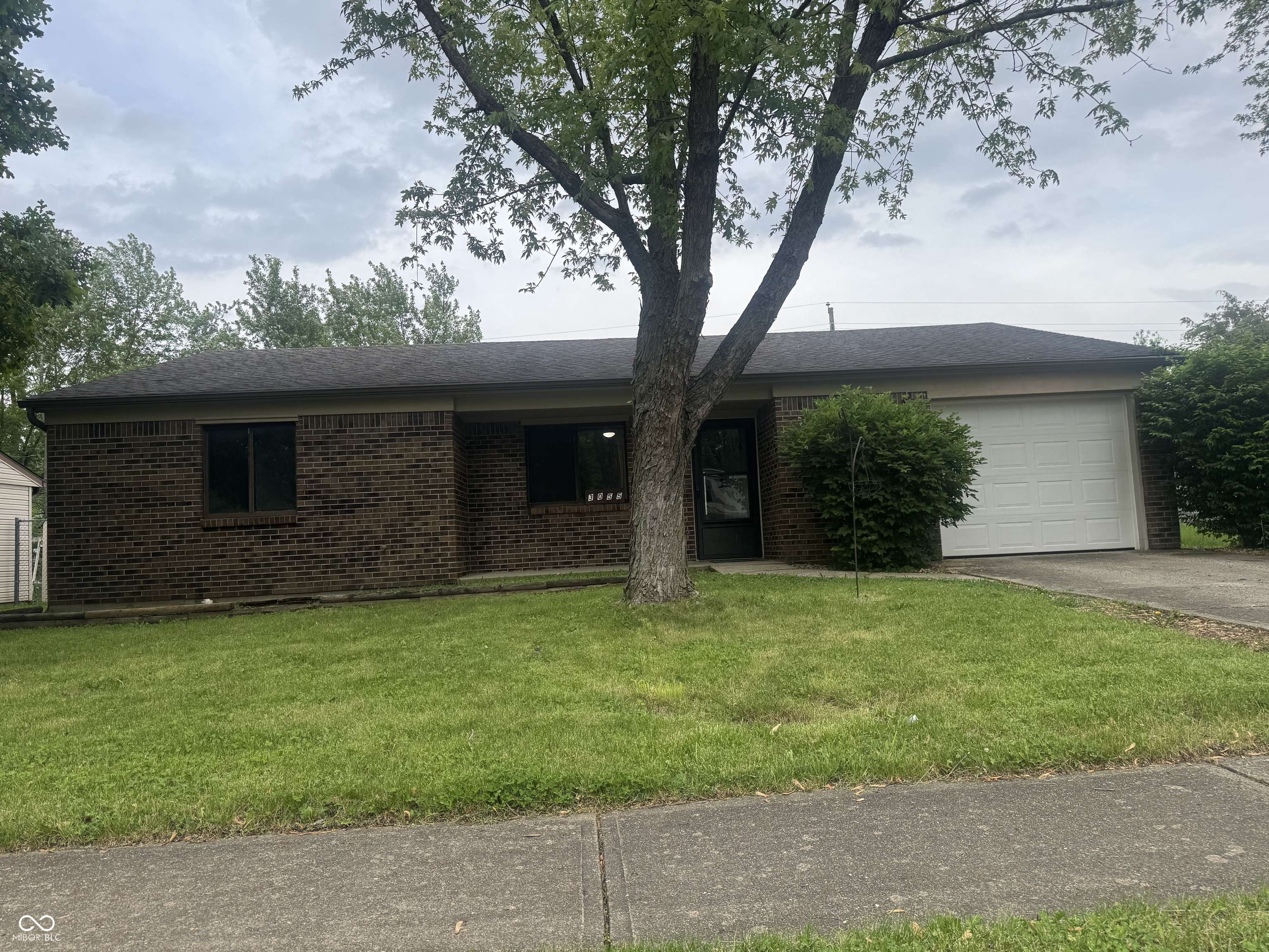 Indianapolis, IN 46235,3055 Pawnee DR