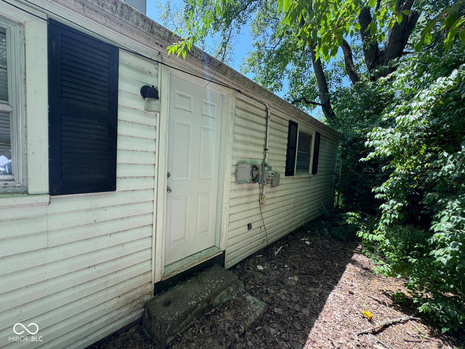 Indianapolis, IN 46217,3403 Coffey ST