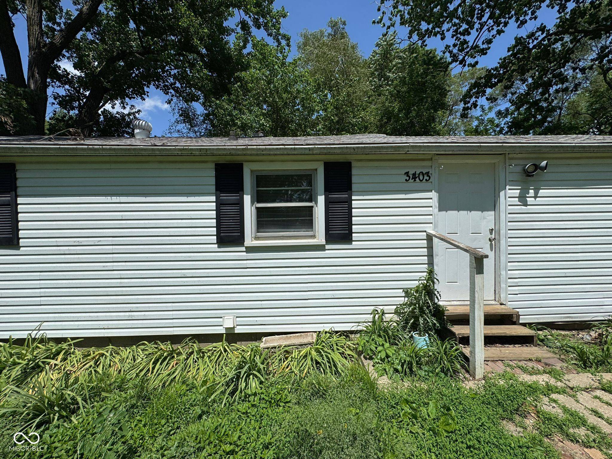 Indianapolis, IN 46217,3403 Coffey ST